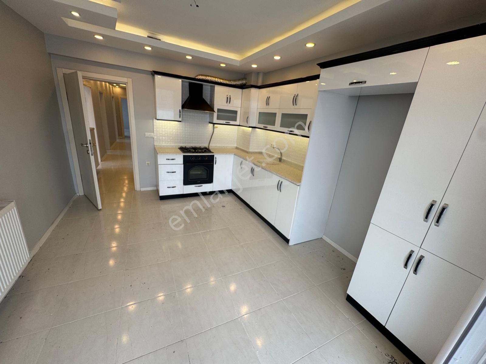 Evim-nur'dan Karasamsun Mh. 3+1 1 M2 Deniz Manzaralı Fırsat Daire.. - Görsel 8