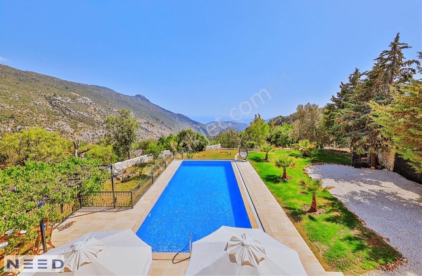 6+2 Süper Manzaralı- Muhteşem İç Dekoru Ve Sportif Havuzu İle... - Görsel 11