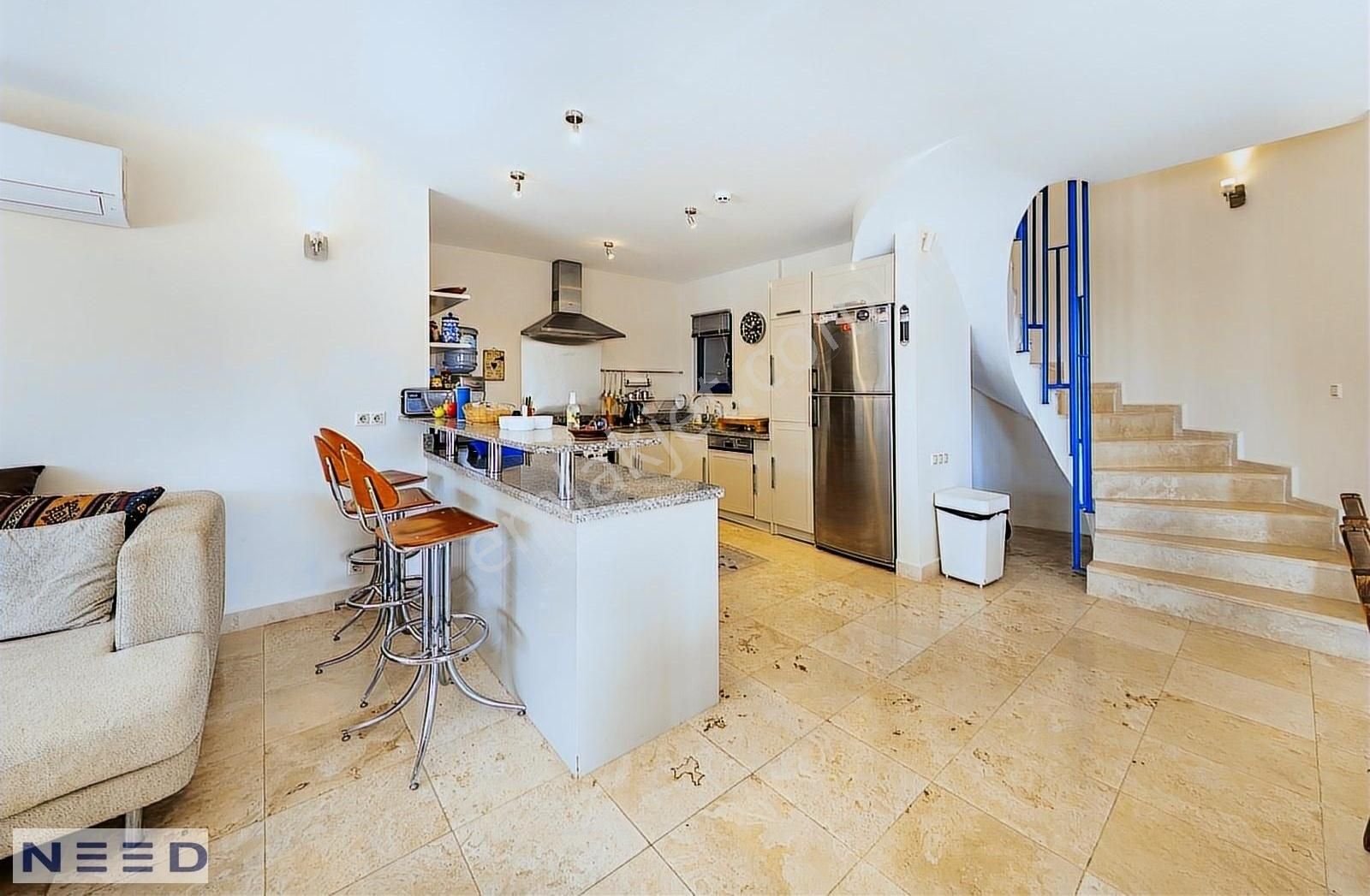 4+1 Deniz Manzaralı Özel Havuzlu Garajlı Villa - Görsel 23