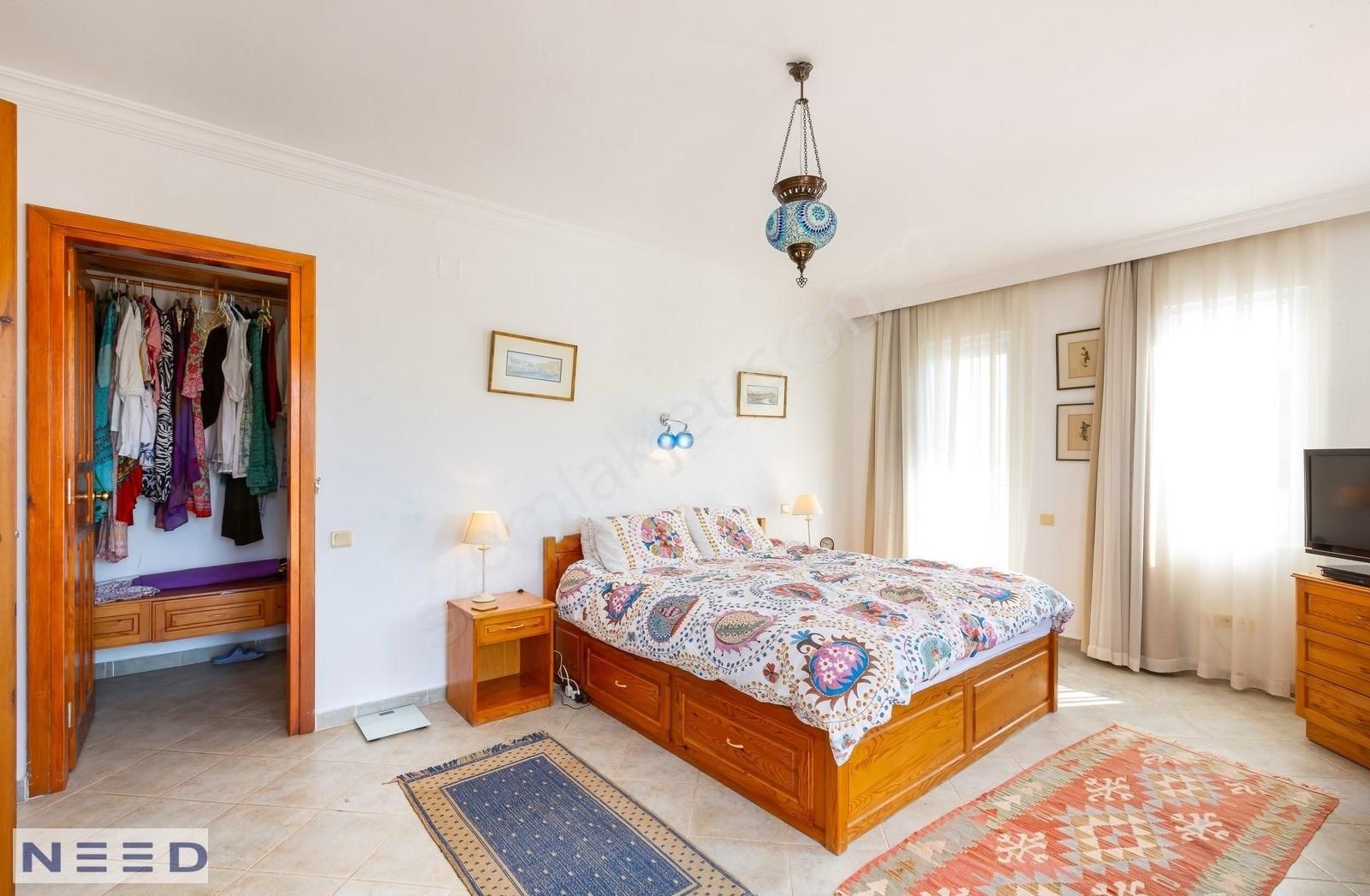 Kalkan Oldtown'da 4+1 Deniz Manzaralı Villa - Görsel 30