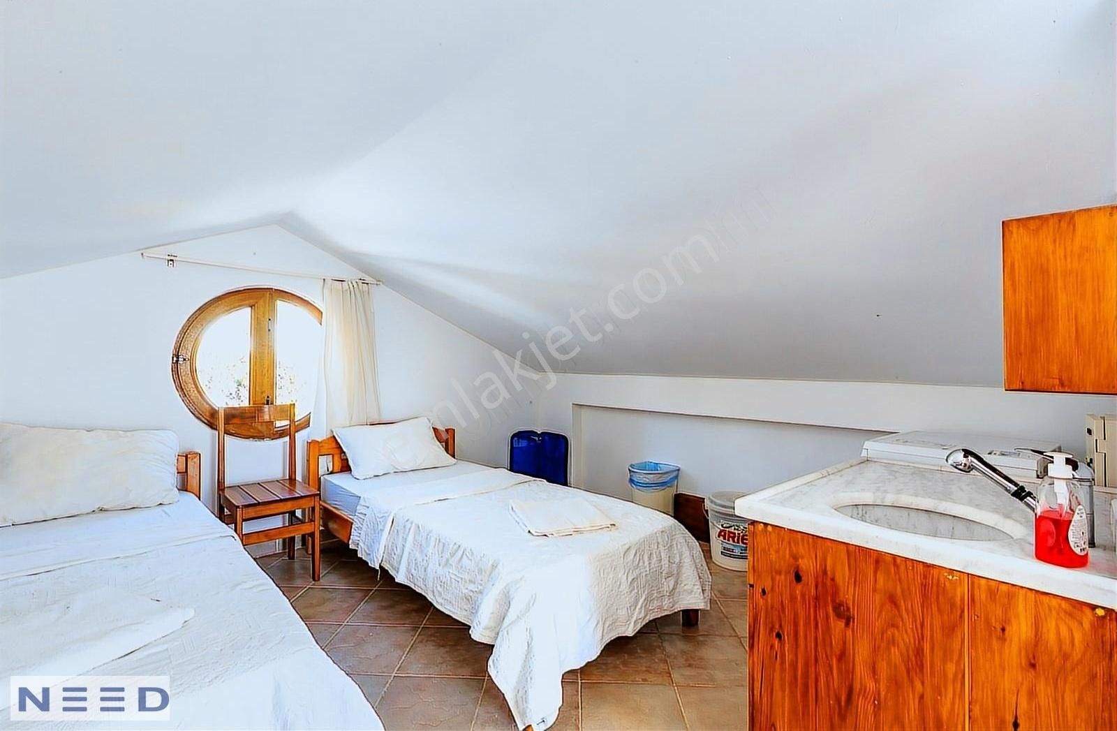 Kalkan Oldtown'da 4+1 Deniz Manzaralı Villa - Görsel 33