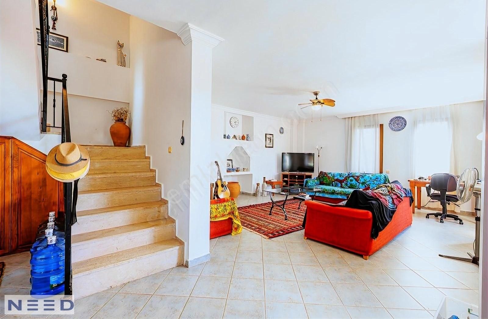 Kalkan Oldtown'da 4+1 Deniz Manzaralı Villa - Görsel 3