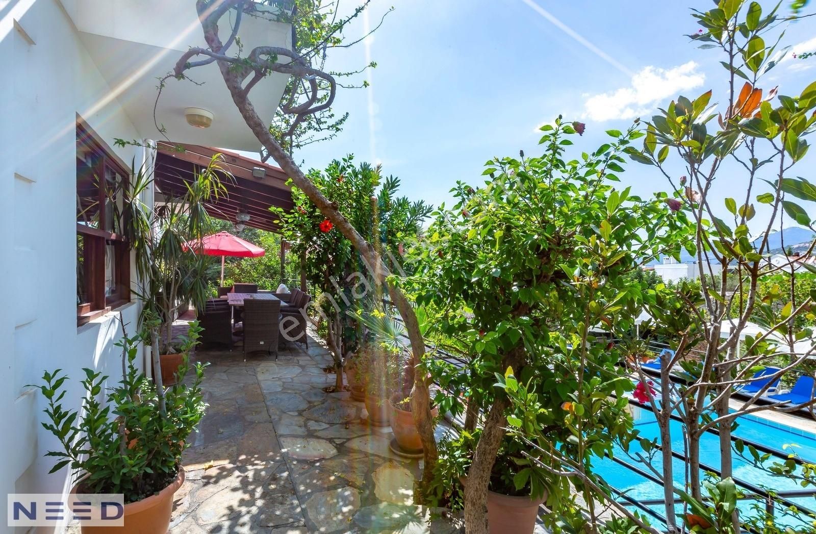 Kalkan Oldtown'da 4+1 Deniz Manzaralı Villa - Görsel 25