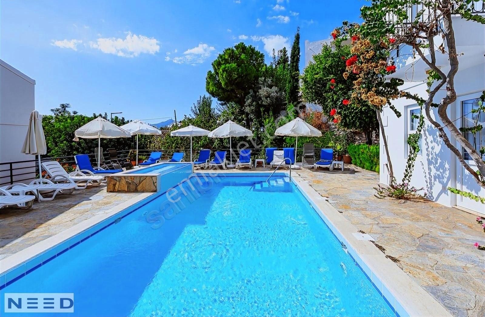 Kalkan Oldtown'da 4+1 Deniz Manzaralı Villa - Görsel 18
