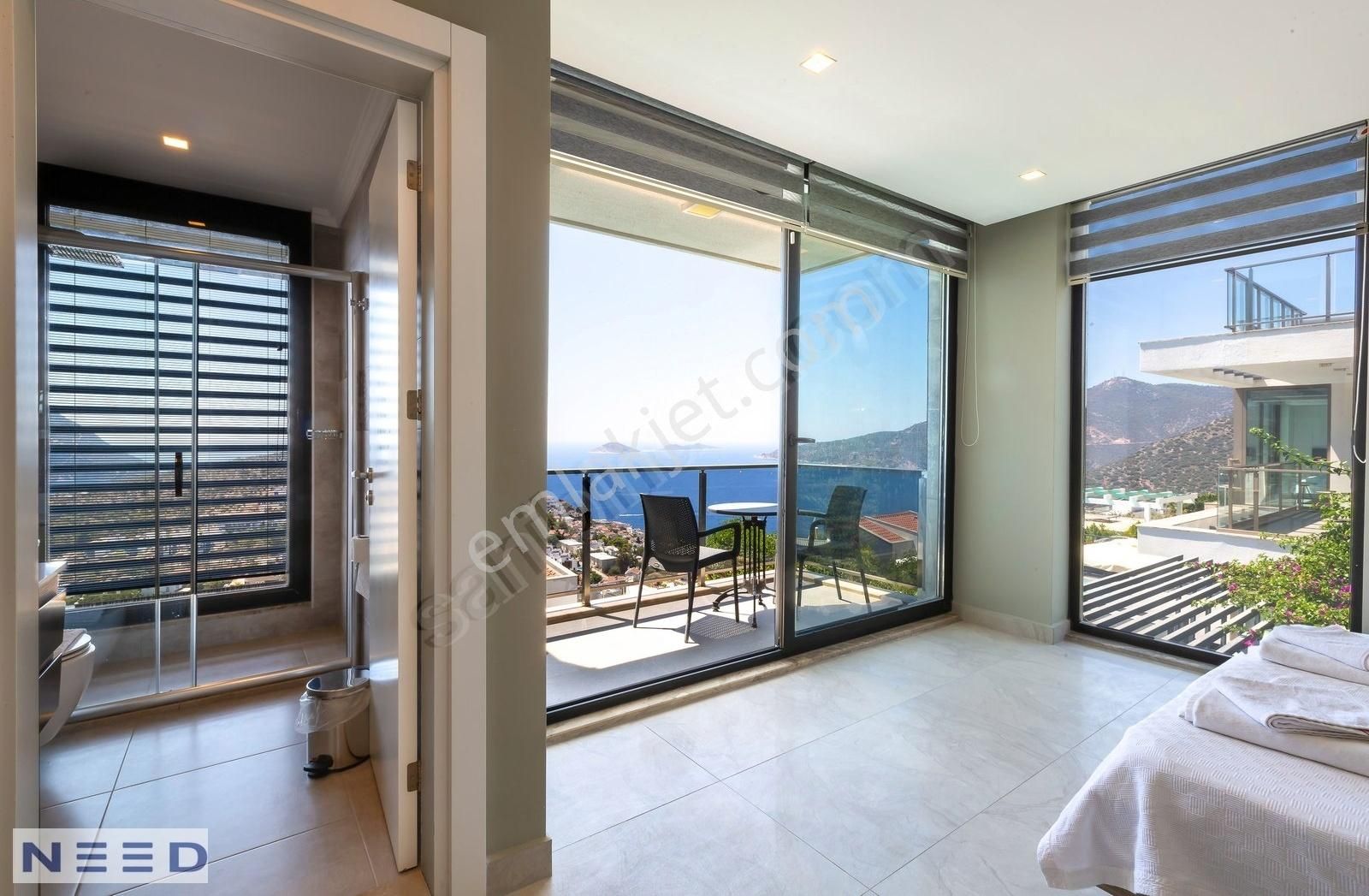 Muhteşem Deniz Manzaralı 5+2 Özel Havuzlu Garajlı Villa... - Görsel 12