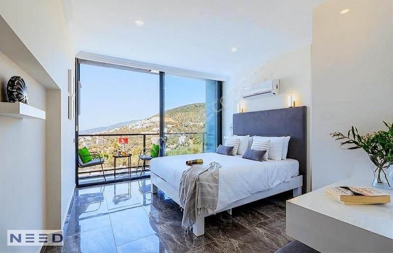 Kalkanda Satılık 4+1 Lüks Villa - Görsel 11