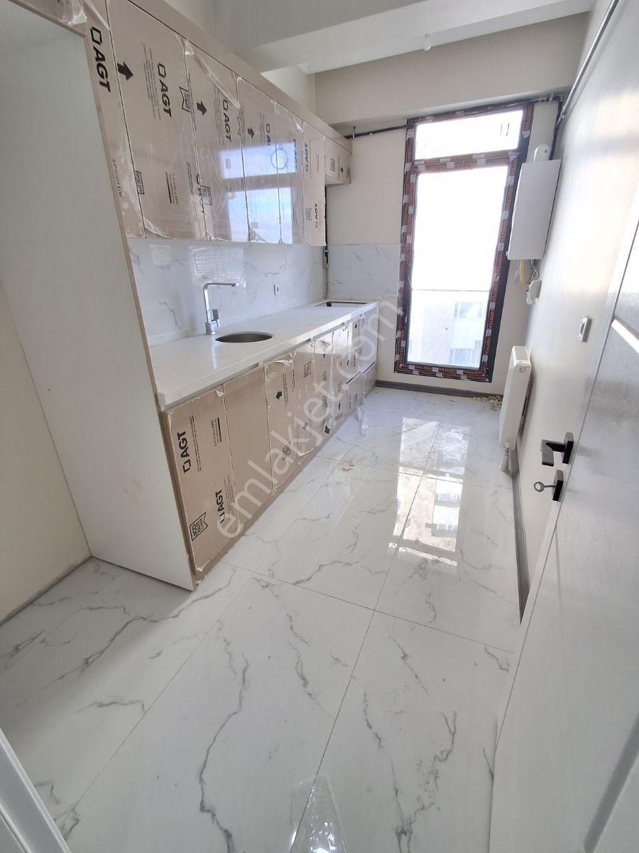 !!yaşam'dan!!sitede Metro Hastane Ve Cadde Yakını 2+1 95m²daire - Görsel 32