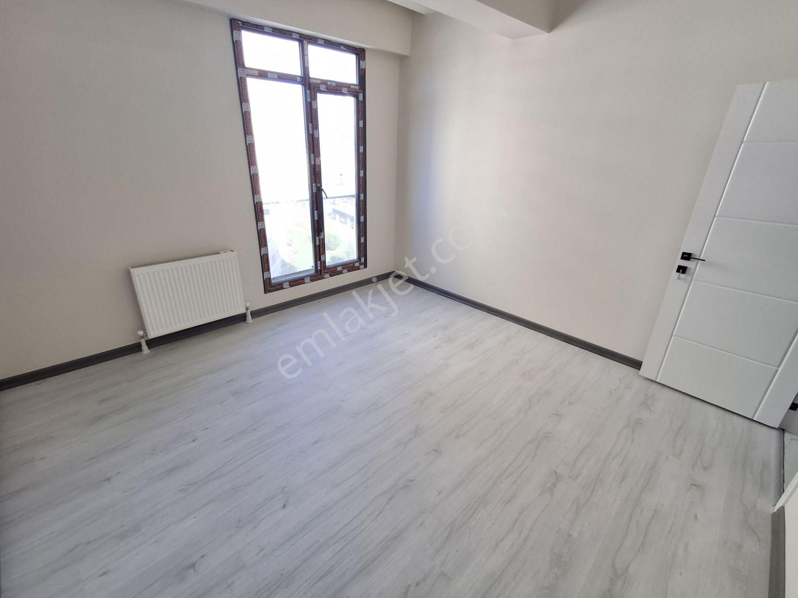 !!yaşam'dan!!sitede Metro Hastane Ve Cadde Yakını 2+1 95m²daire - Görsel 3