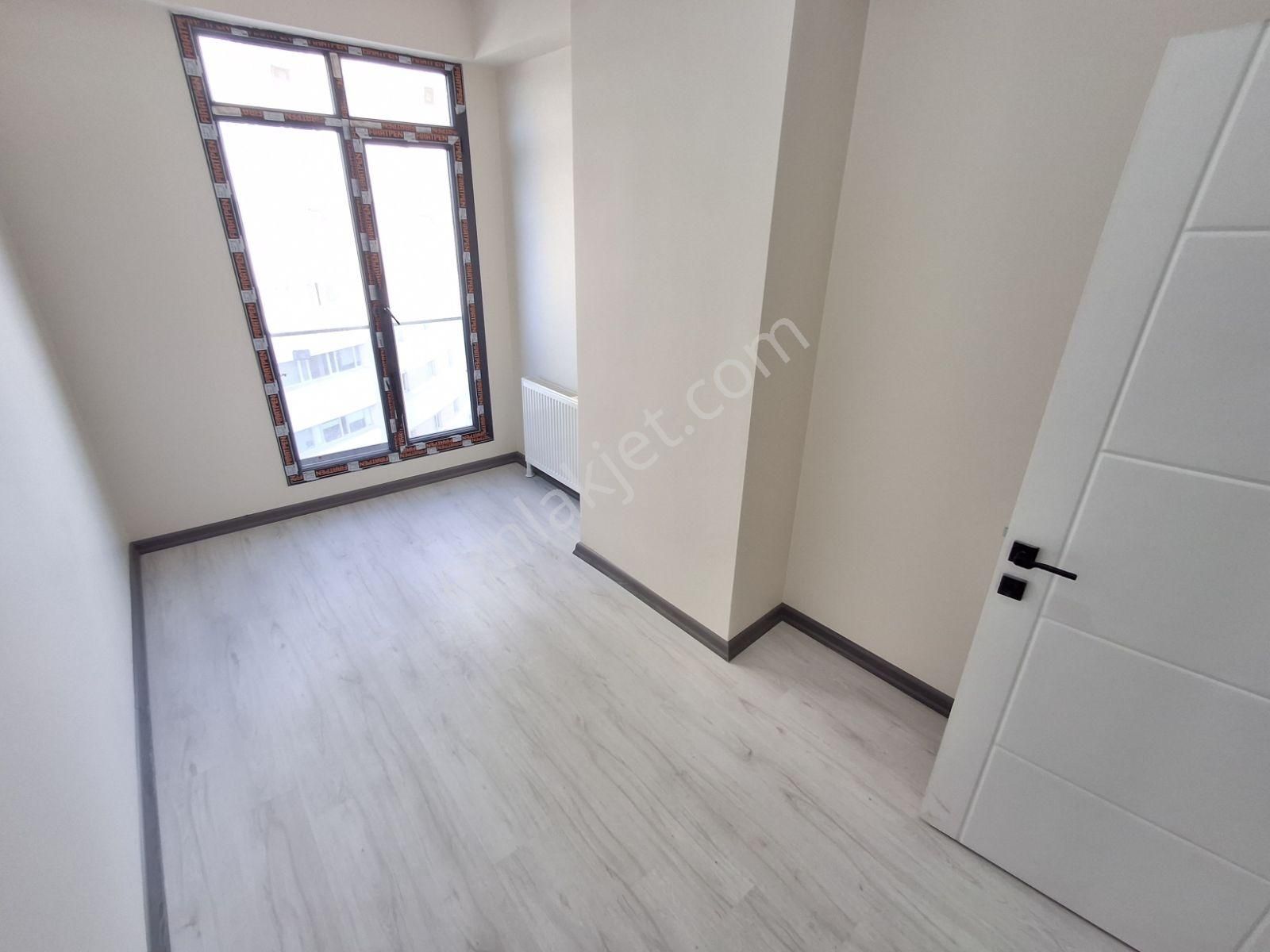 !!yaşam'dan!!sitede Metro Hastane Ve Cadde Yakını 2+1 95m²daire - Görsel 13