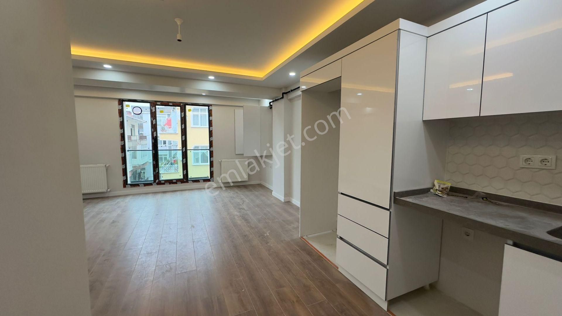 Başokur'dan Bahçelievler Siyavuşpaşa Mh. Yeni Binada Kiralık 2+1