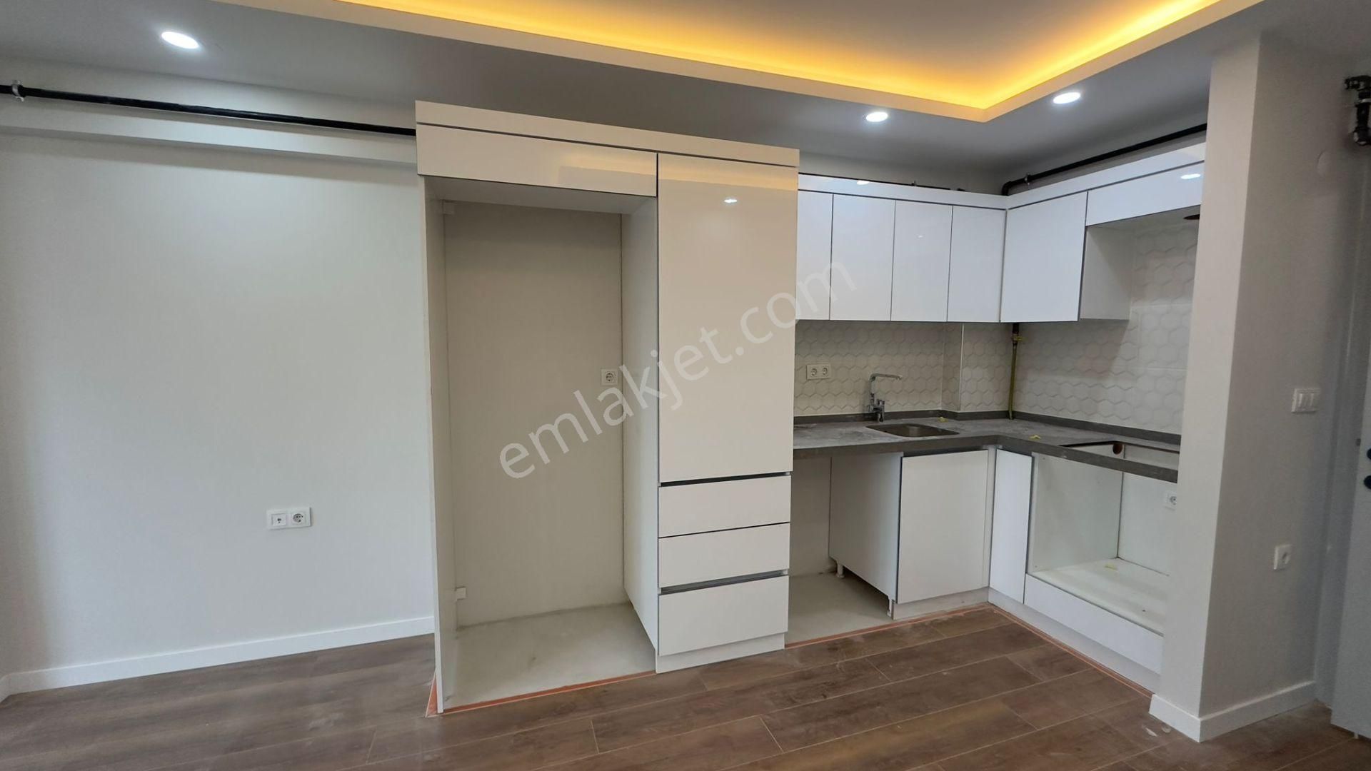 Başokur'dan Bahçelievler Siyavuşpaşa Mh. Yeni Binada Kiralık 2+1 - Görsel 4