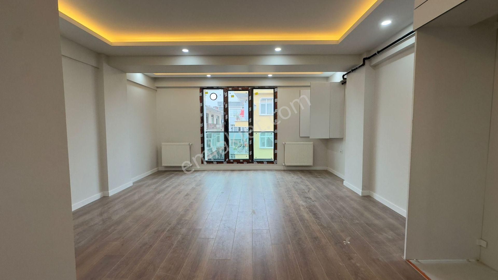 Başokur'dan Bahçelievler Siyavuşpaşa Mh. Yeni Binada Kiralık 2+1 - Görsel 2