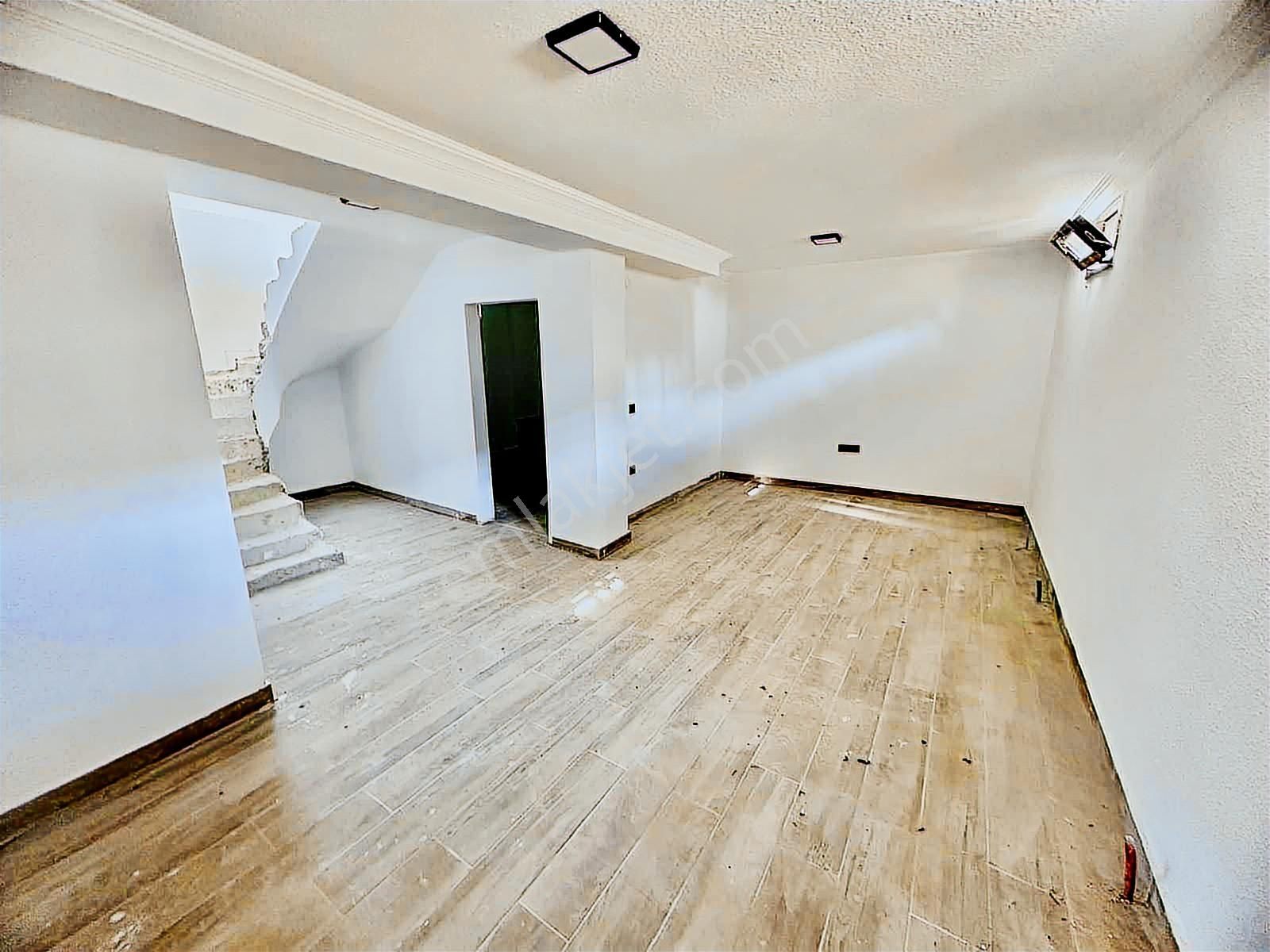 Silivri Gümüşyaka Da Satılık Deniz Manzaralı Vılla - Görsel 4