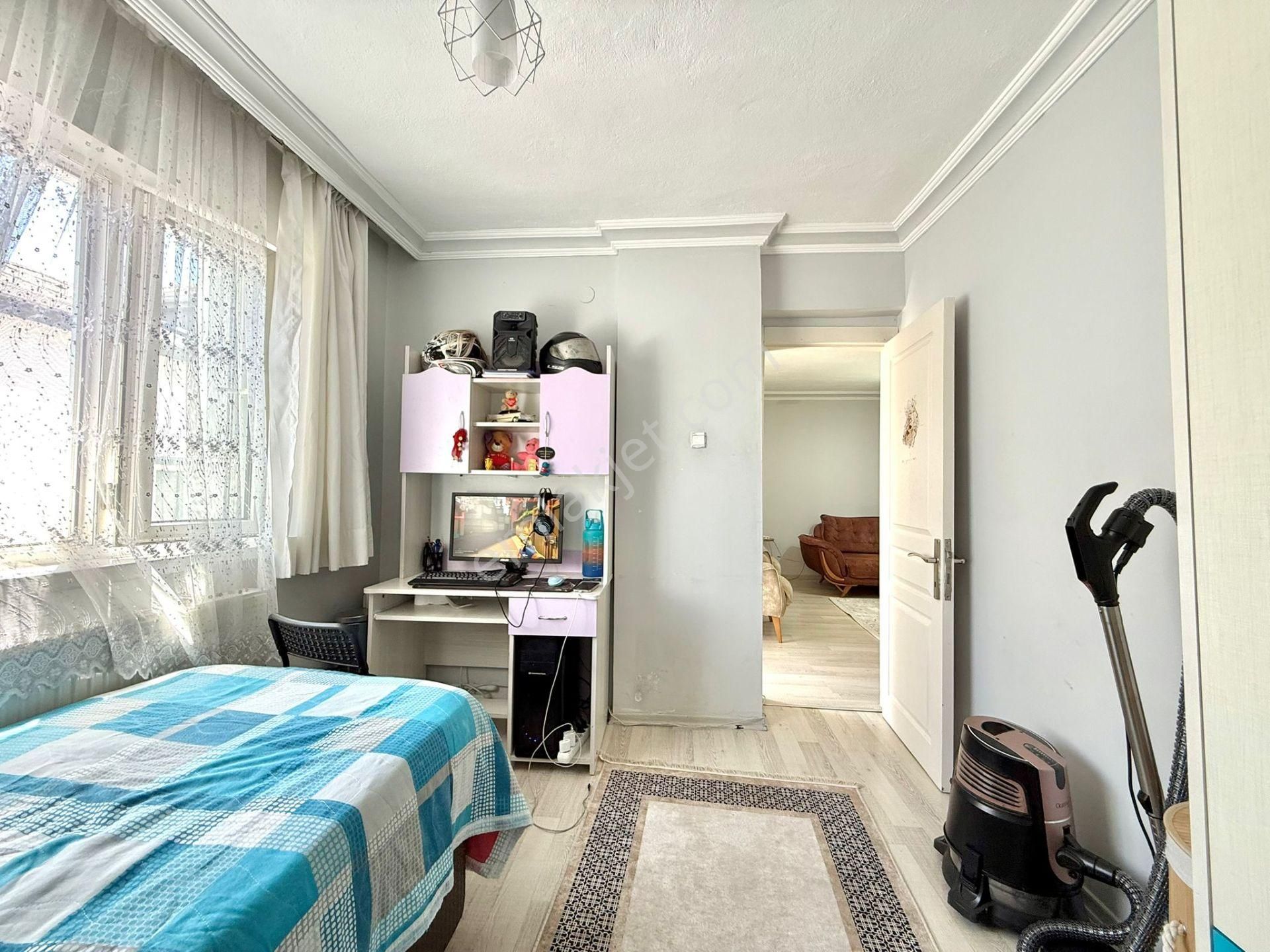 Kalecik Emlak'tan Merkez'de Çarşı İçerisinde Katta Yapılı 3+1 120m² - Görsel 12