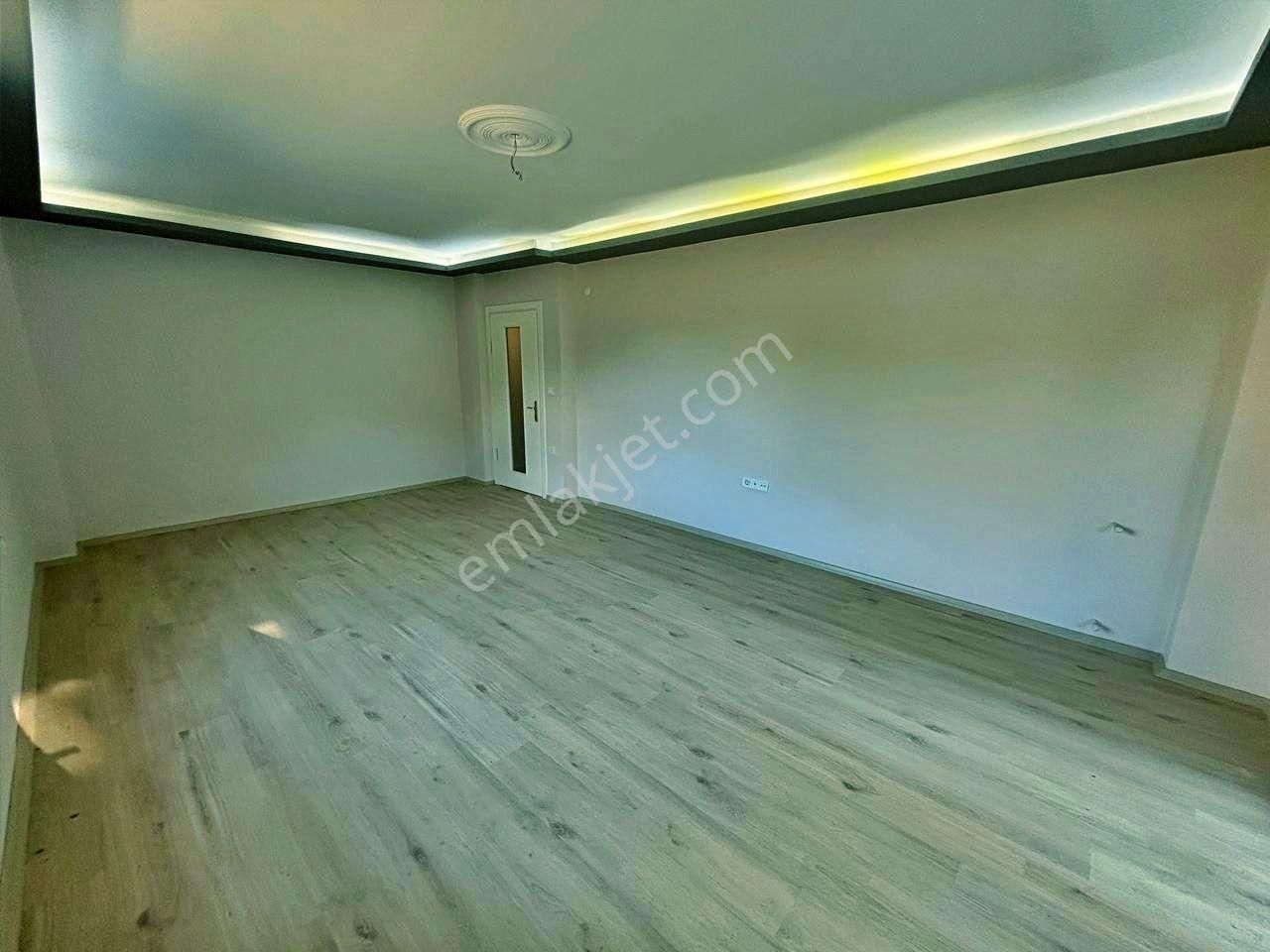 Uytundan Burhaniye Örende Bahçeli Geniş Teraslı 4+1 Villa - Görsel 7