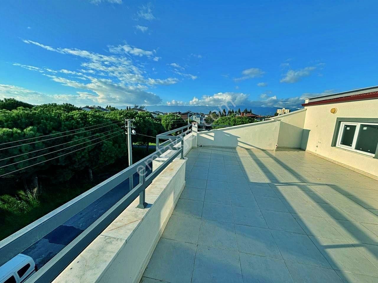 Uytundan Burhaniye Örende Bahçeli Geniş Teraslı 4+1 Villa - Görsel 22