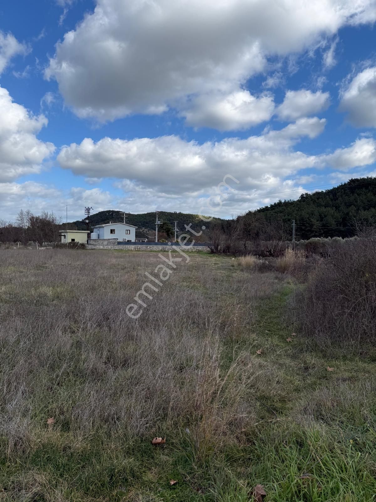 Emin'den Menderes Yeniköy Bahçecik Mevkii Yola Yakın Tarla - Görsel 10