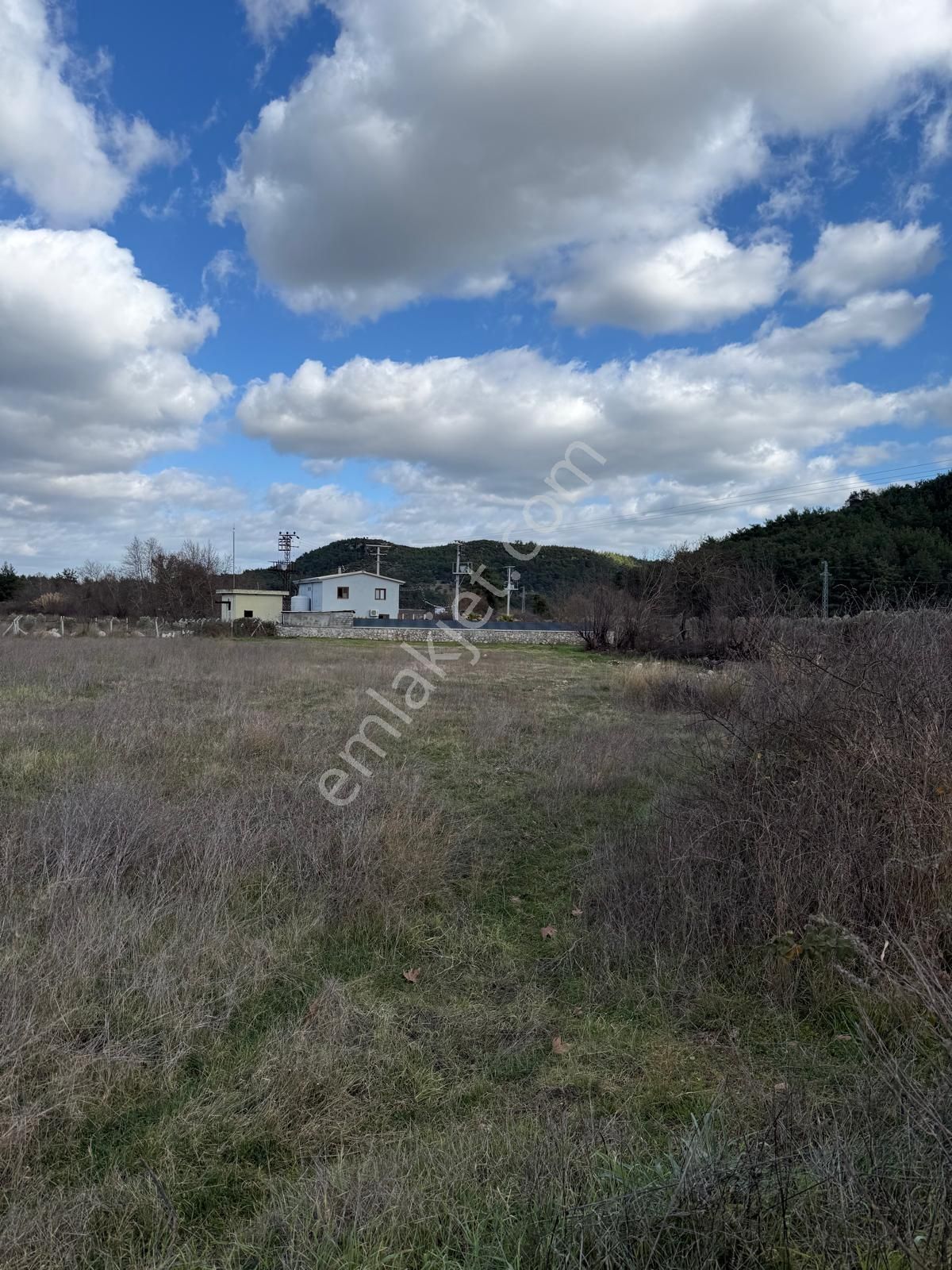 Emin'den Menderes Yeniköy Bahçecik Mevkii Yola Yakın Tarla - Görsel 17