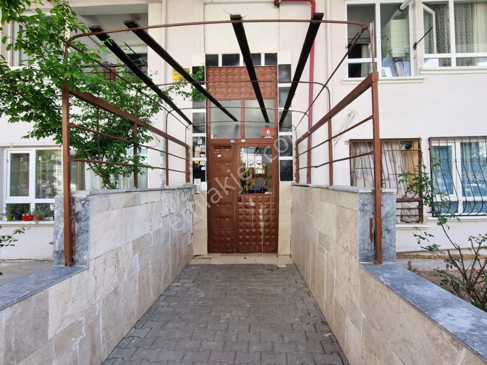 *** 7 Ay Önce Yenilenmiş 3+1 Satılık *** - Görsel 5