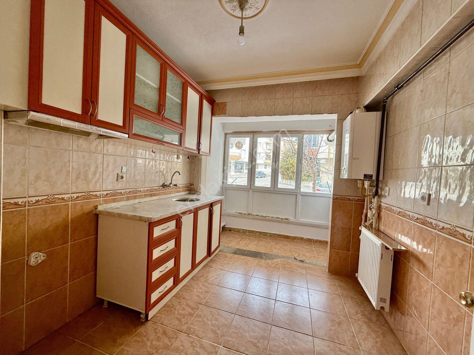 Çiftçioğullarından Fatih Mah. Hicret Camii Yakını Yüksek Giriş Fırsat Daire - Görsel 5