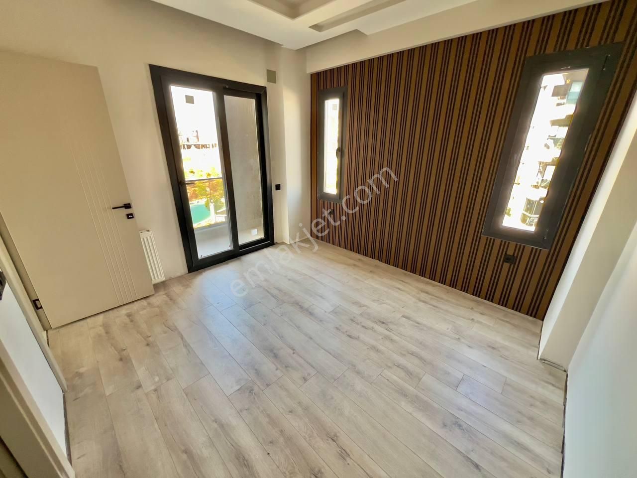 Mersin Mezitli Kuyuluk Gözde Proje 3+1 Satılık Daire - Görsel 21