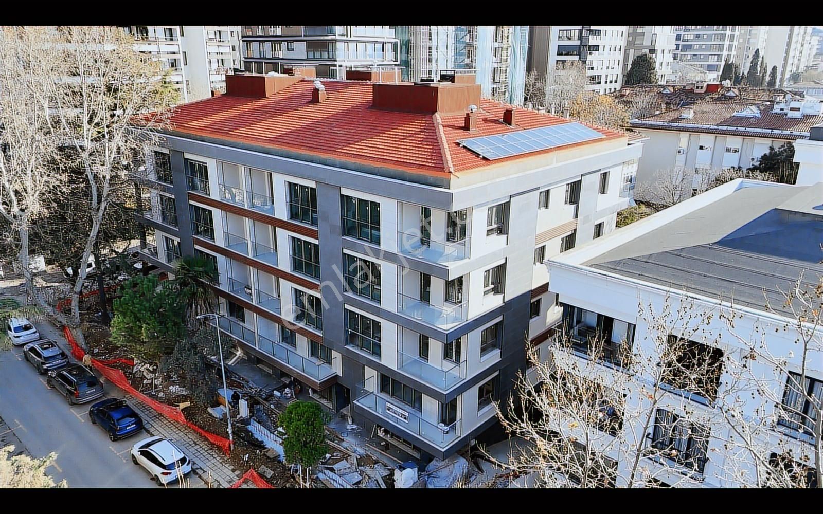 Suadiye'nin En Prestijli Sokağında Sıfır 4+1 Kiralık Daire