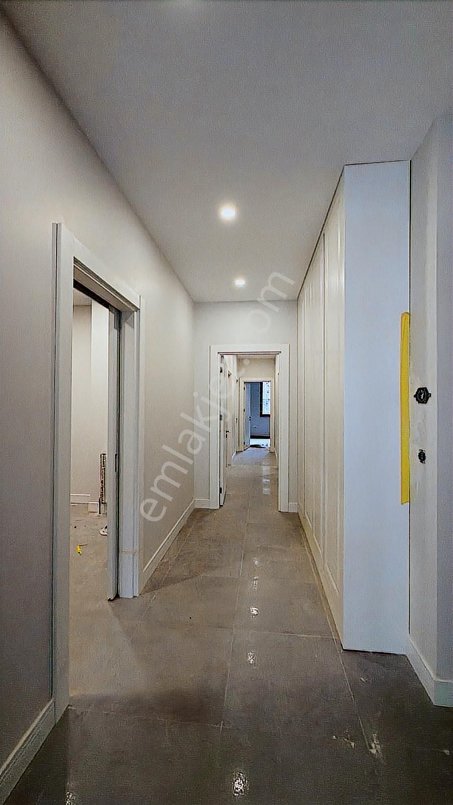 Suadiye'nin En Prestijli Sokağında Sıfır 4+1 Kiralık Daire - Görsel 15