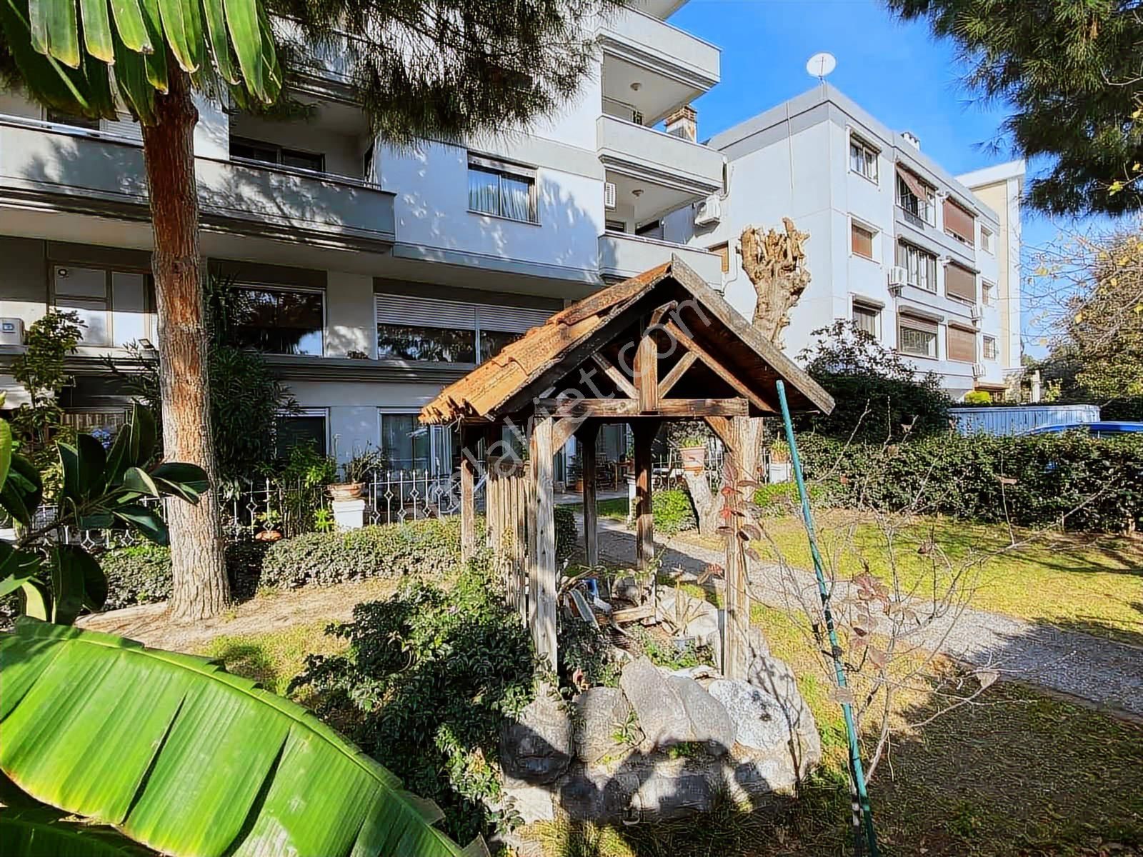 Bostanlı'da Villa Tadında Bahçeli Satılık 4+1 Dubleks - Görsel 26