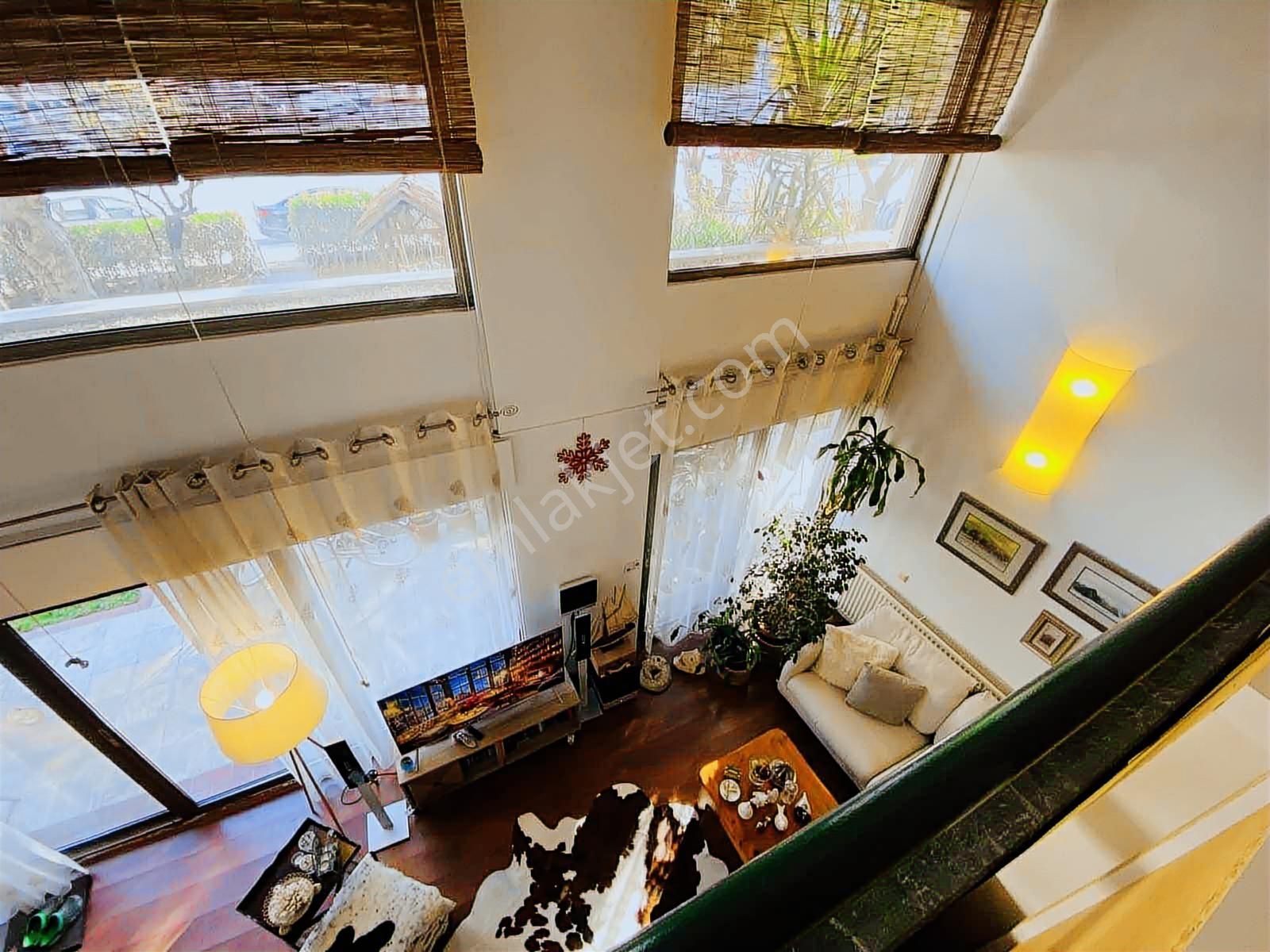 Bostanlı'da Villa Tadında Bahçeli Satılık 4+1 Dubleks - Görsel 25