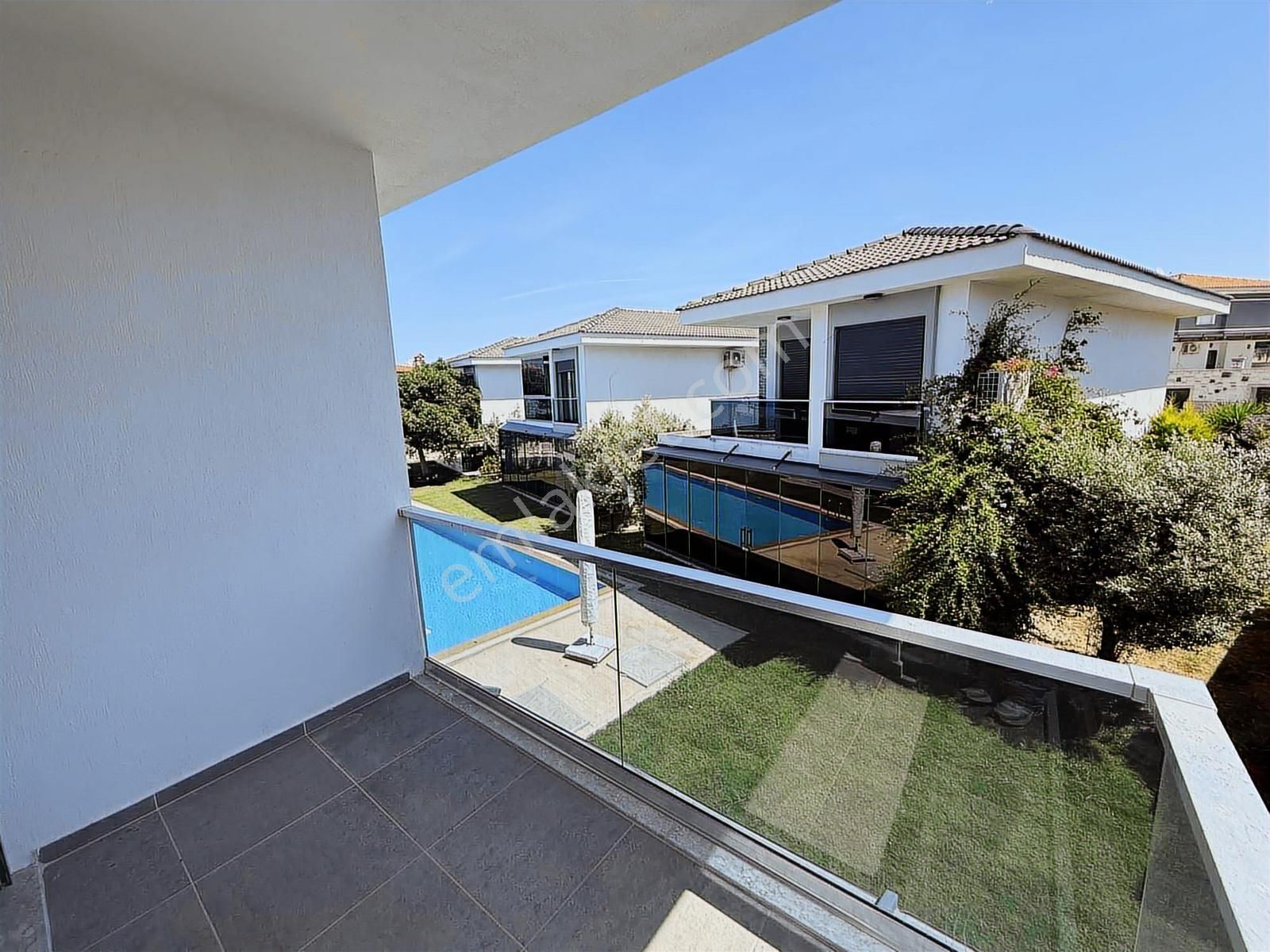 Çeşme Şifnede Satılık Tam Müstakil Havuzlu Dubleks Villa - Görsel 12