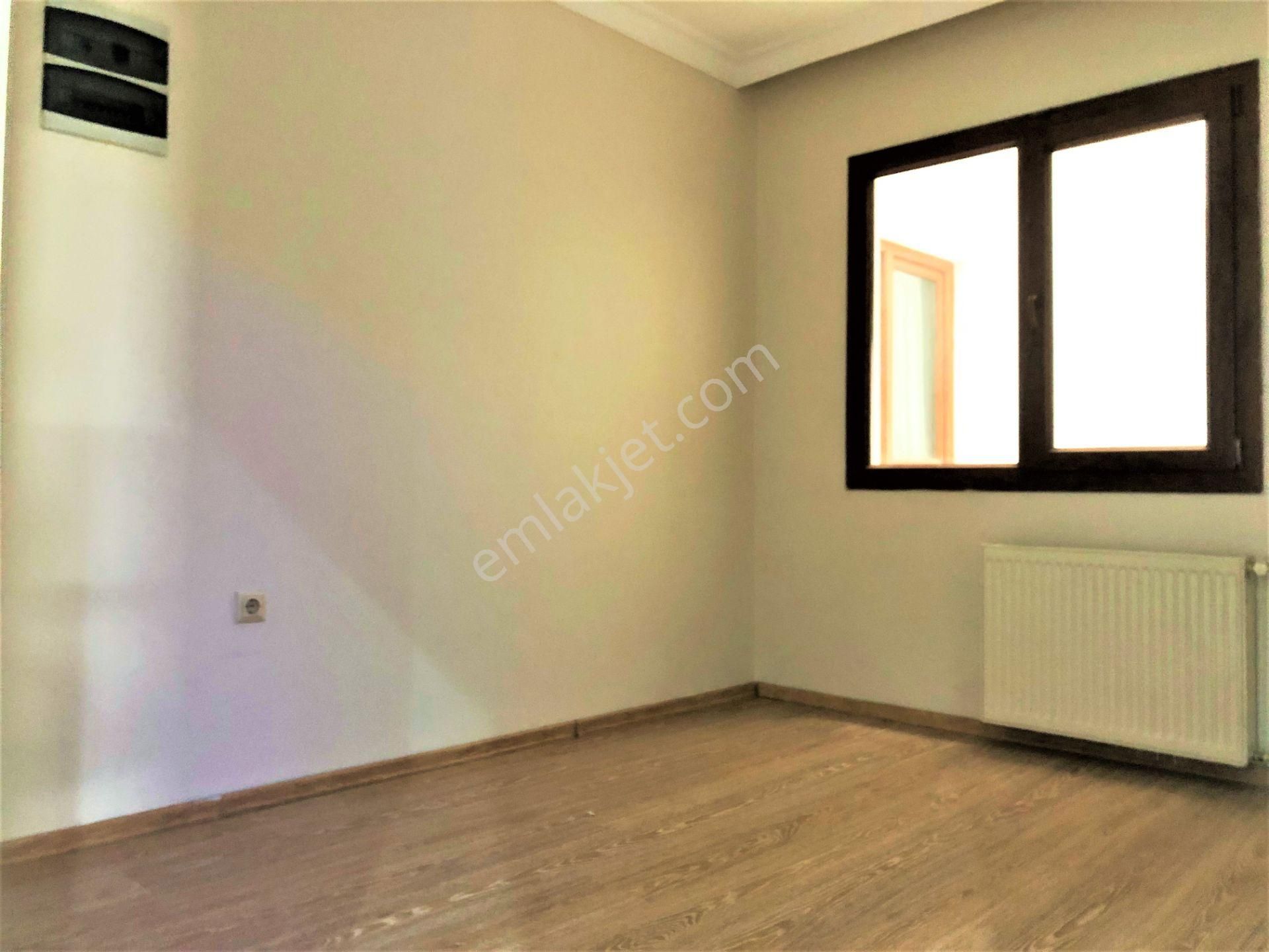 Karşıyaka Şemikler Merkez Balkonlu Genç Binada Kiralık 3+1 Daire - Görsel 25