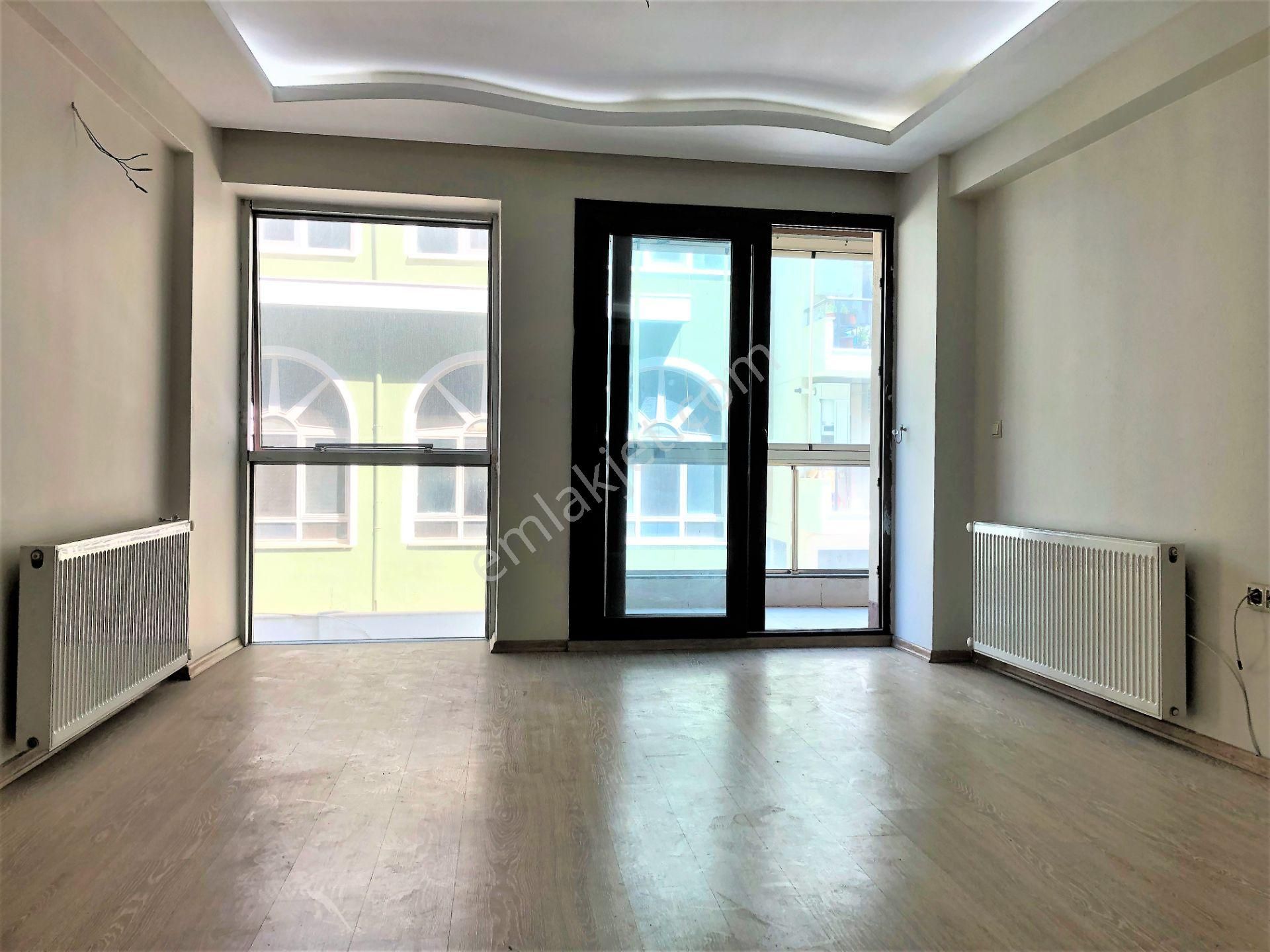 Karşıyaka Şemikler Merkez Balkonlu Genç Binada Kiralık 3+1 Daire - Görsel 8