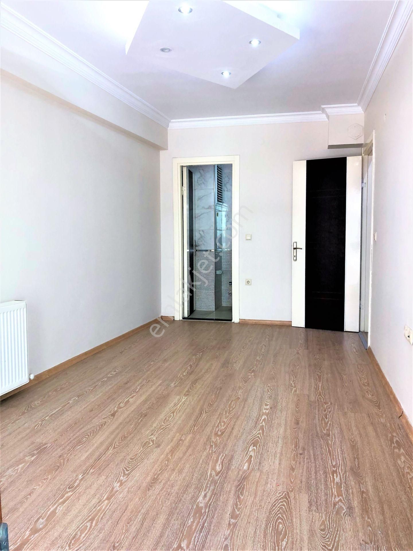 Karşıyaka Şemikler Merkez Balkonlu Genç Binada Kiralık 3+1 Daire - Görsel 20