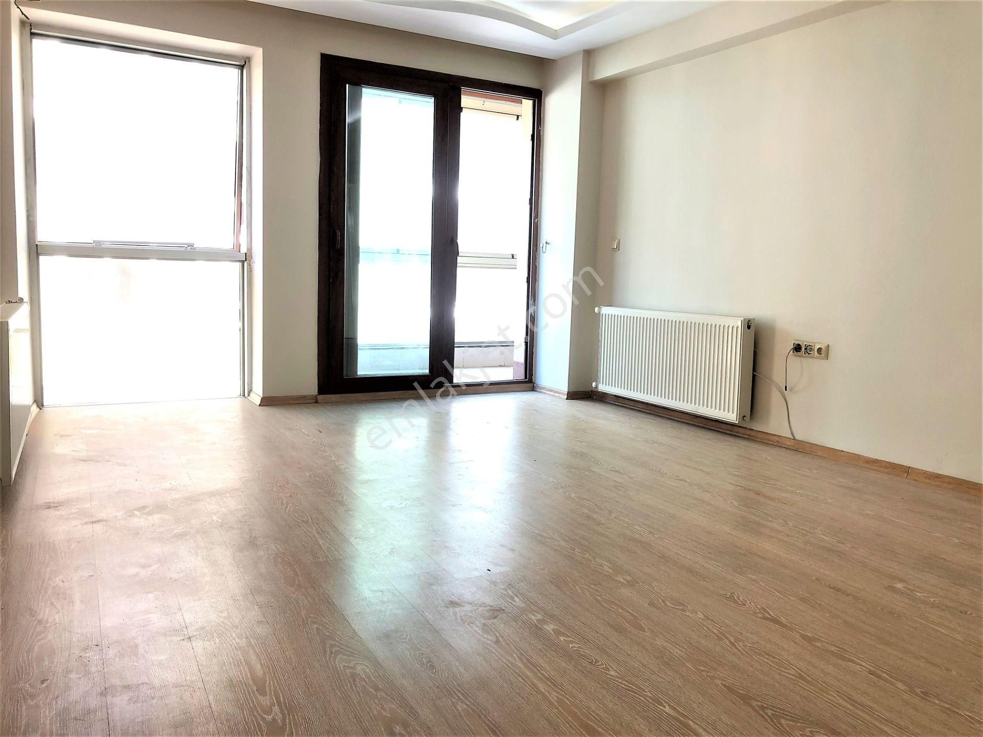 Karşıyaka Şemikler Merkez Balkonlu Genç Binada Kiralık 3+1 Daire - Görsel 11