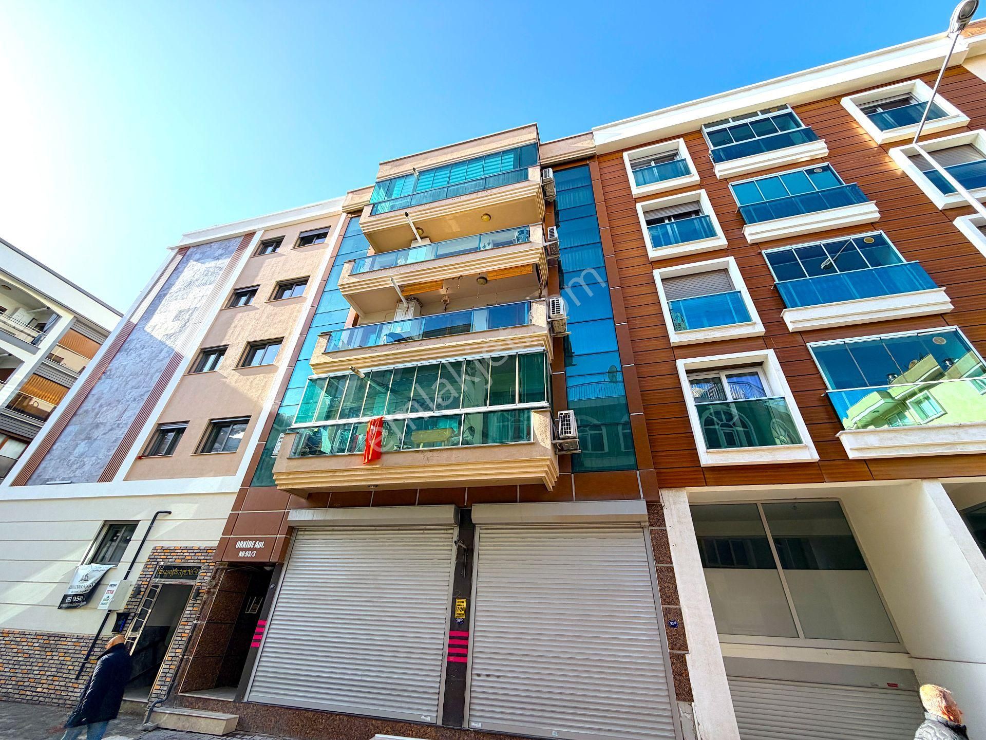 Karşıyaka Şemikler Merkez Balkonlu Genç Binada Kiralık 3+1 Daire - Görsel 35