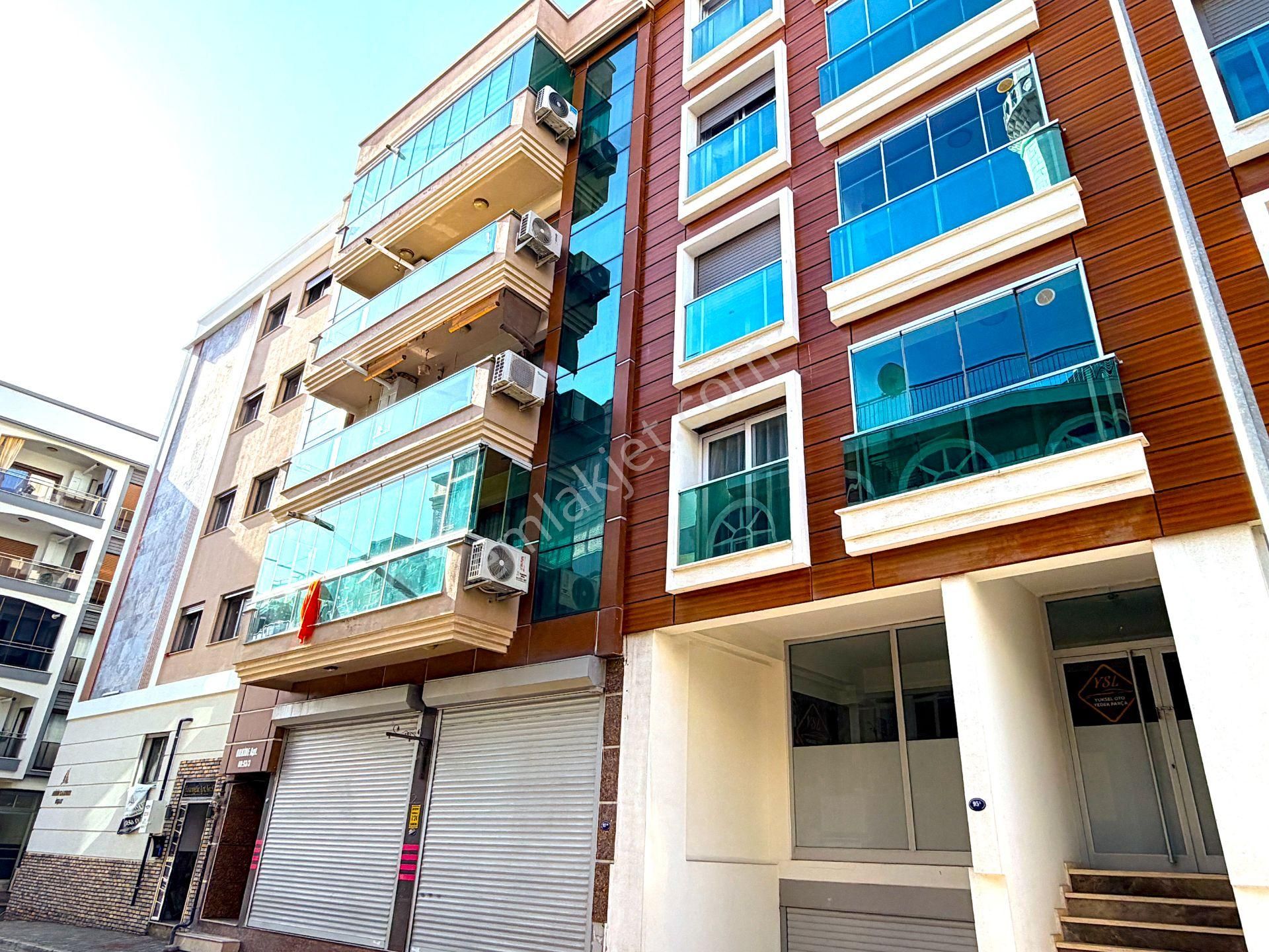 Karşıyaka Şemikler Merkez Balkonlu Genç Binada Kiralık 3+1 Daire - Görsel 33