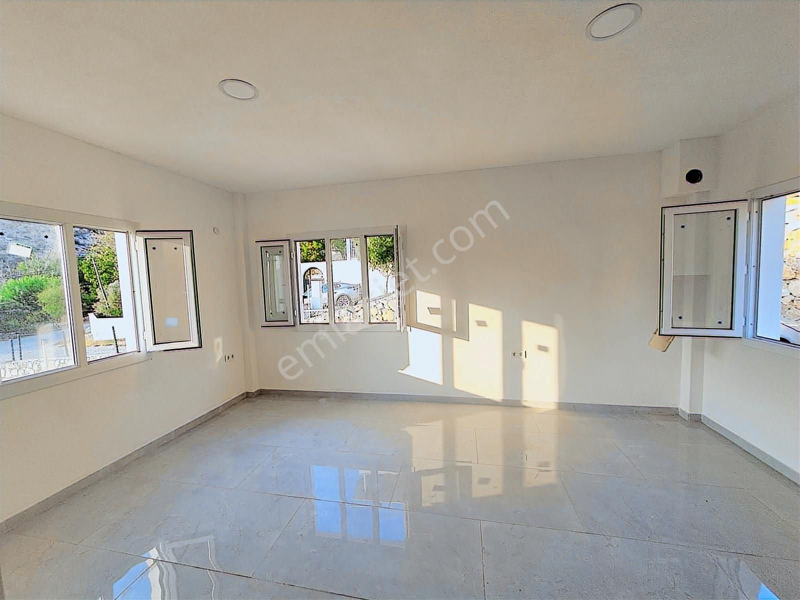 Selçuk Zeytinköy Müstakil Ev [ Betonarme] - Görsel 2