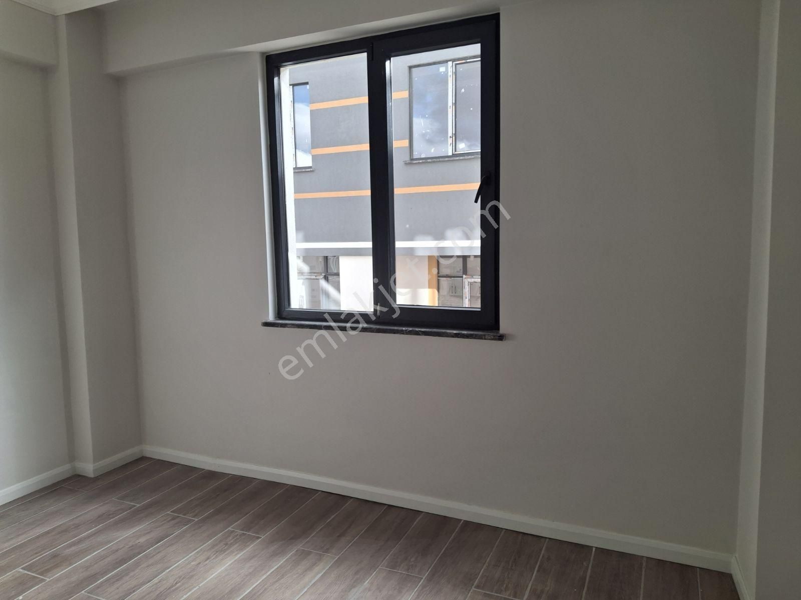 1+1 Satılık Sıfır Ara Kat Daire - Görsel 4