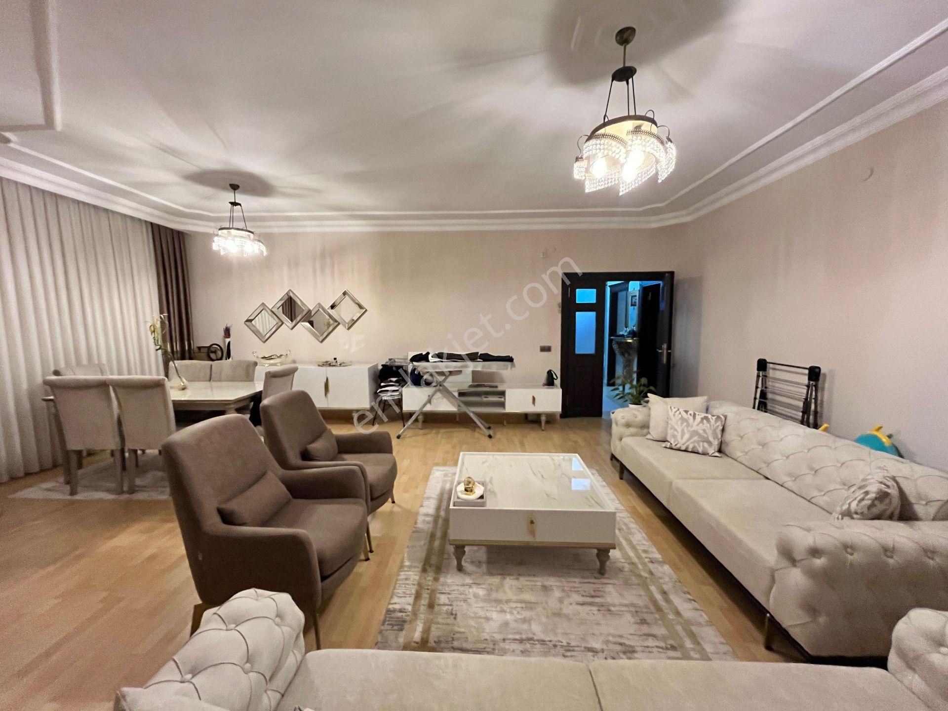 Onur Sitesinde , Arakat D.gazlı Ebv. Banyolu 170 M² 3+1 - Görsel 9