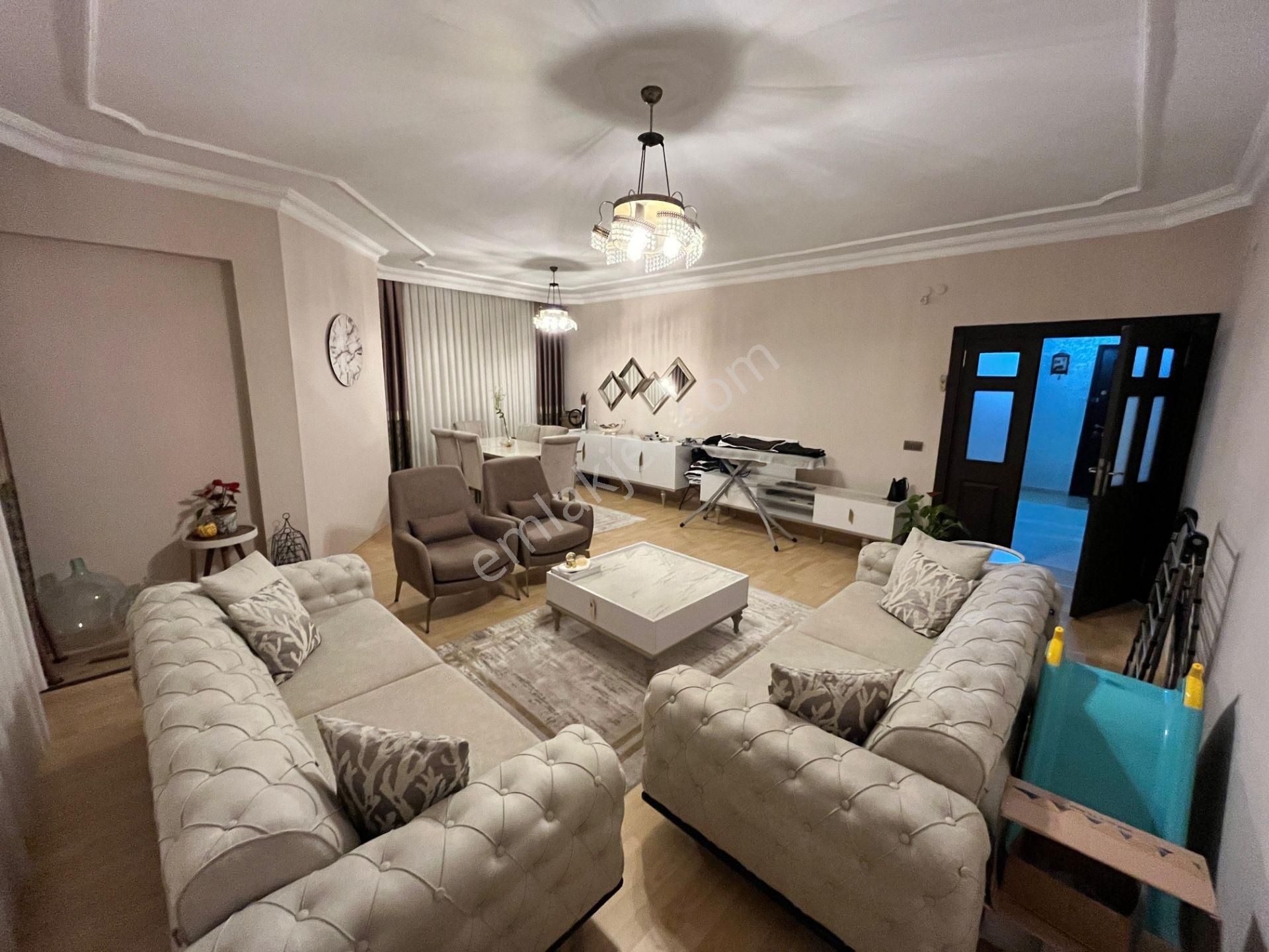 Onur Sitesinde , Arakat D.gazlı Ebv. Banyolu 170 M² 3+1 - Görsel 10