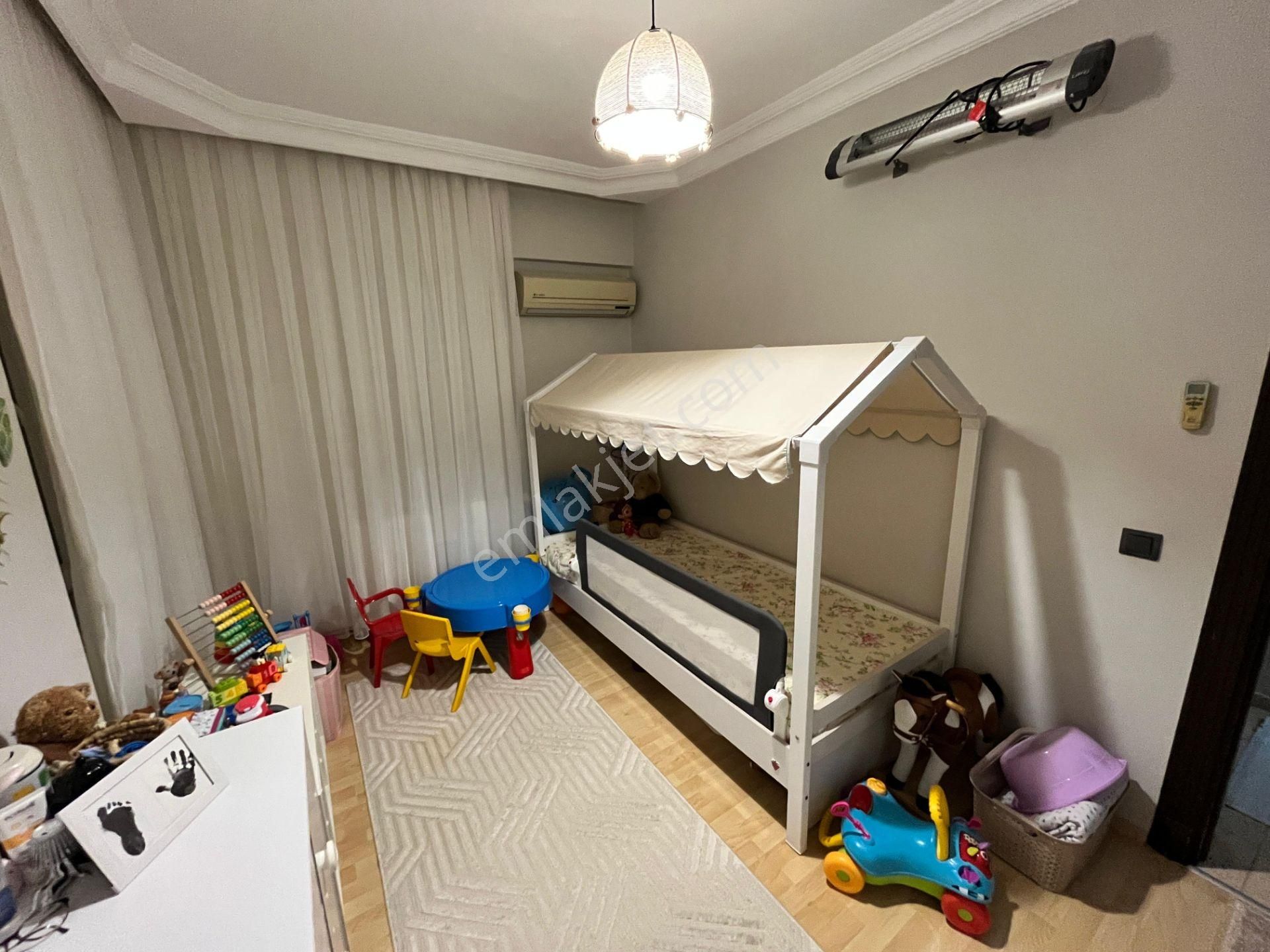 Onur Sitesinde , Arakat D.gazlı Ebv. Banyolu 170 M² 3+1 - Görsel 19