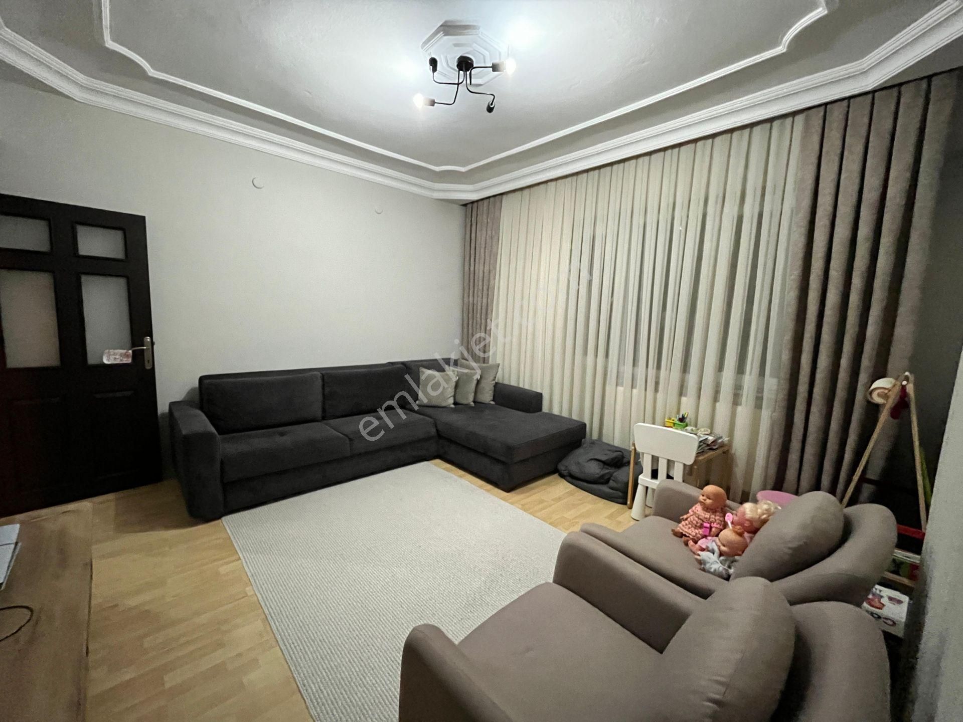 Onur Sitesinde , Arakat D.gazlı Ebv. Banyolu 170 M² 3+1 - Görsel 21