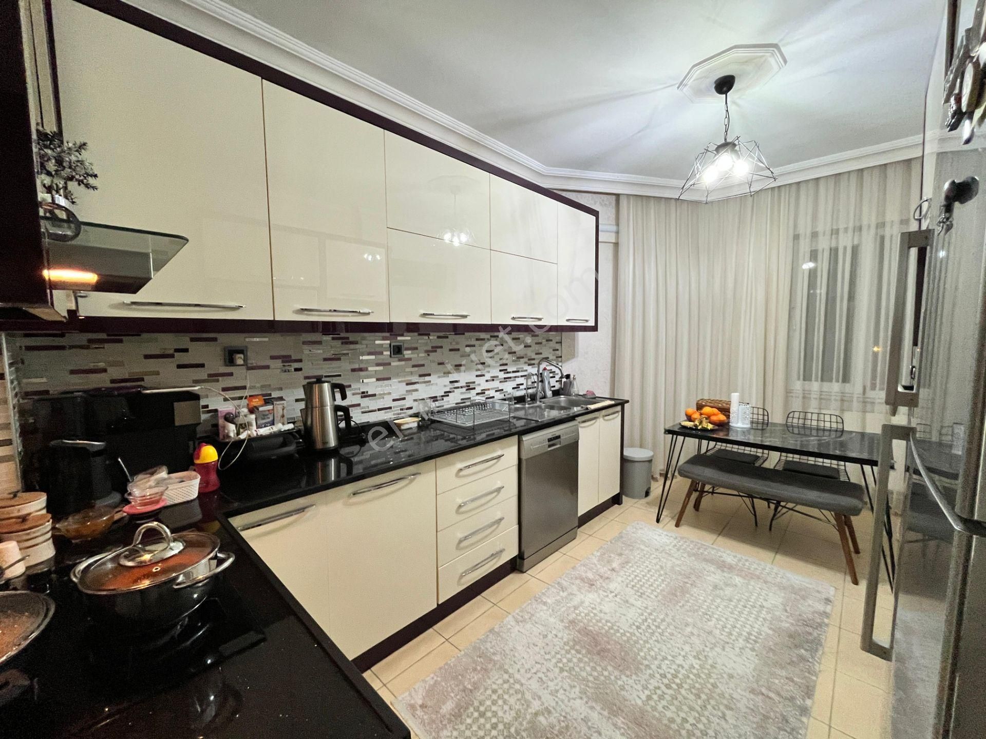 Onur Sitesinde , Arakat D.gazlı Ebv. Banyolu 170 M² 3+1 - Görsel 6