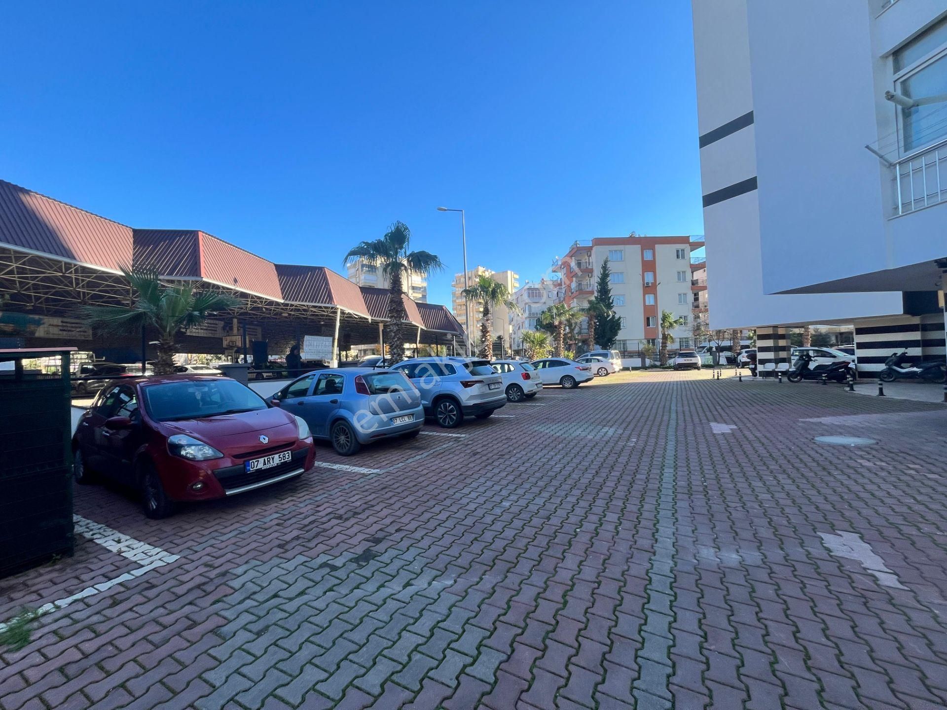 Onur Sitesinde , Arakat D.gazlı Ebv. Banyolu 170 M² 3+1 - Görsel 32