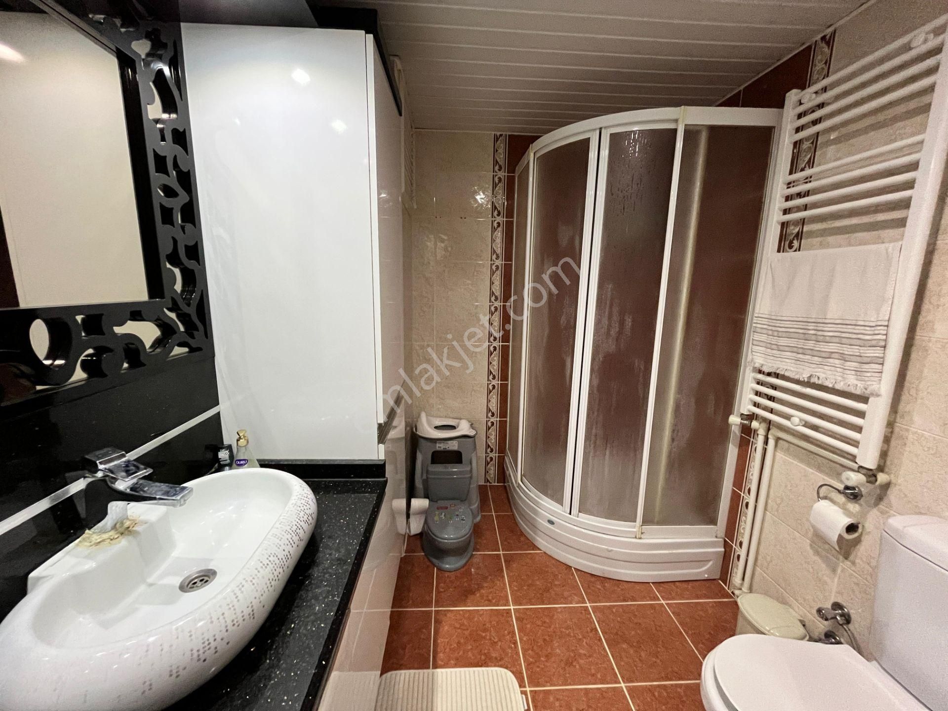 Onur Sitesinde , Arakat D.gazlı Ebv. Banyolu 170 M² 3+1 - Görsel 29