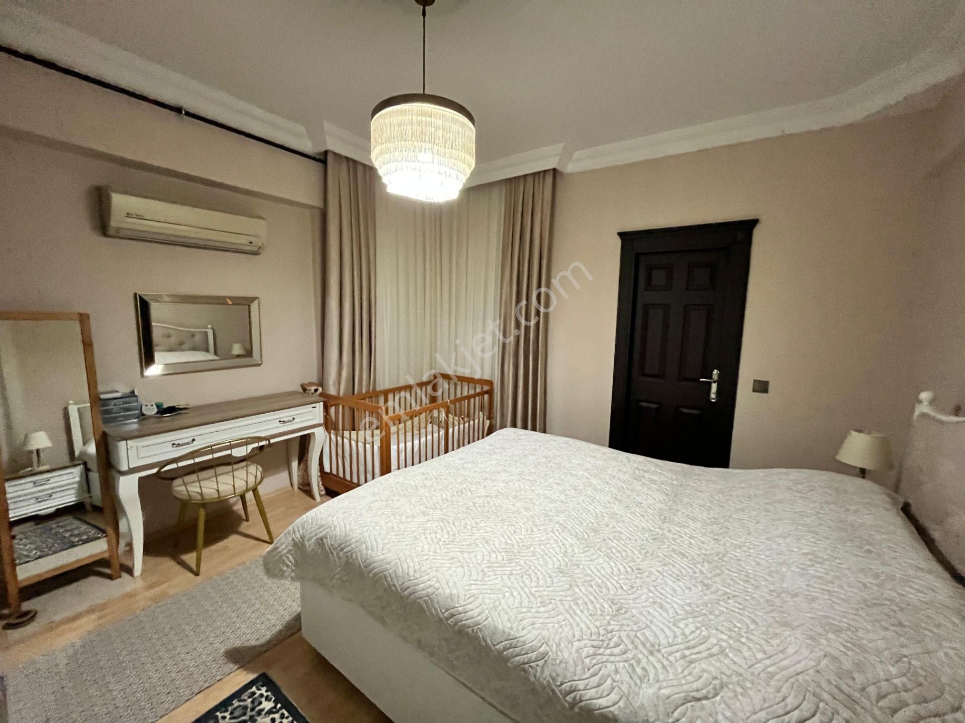 Onur Sitesinde , Arakat D.gazlı Ebv. Banyolu 170 M² 3+1 - Görsel 14