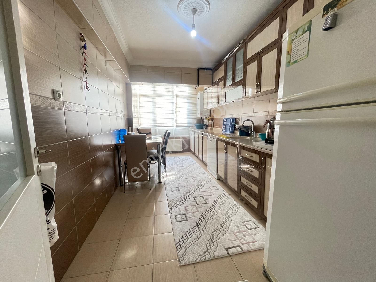 Kalecik Emlak'tan Merkez Mah.salı Pazarı Yakını E.bonyolu 4+1 Dublex