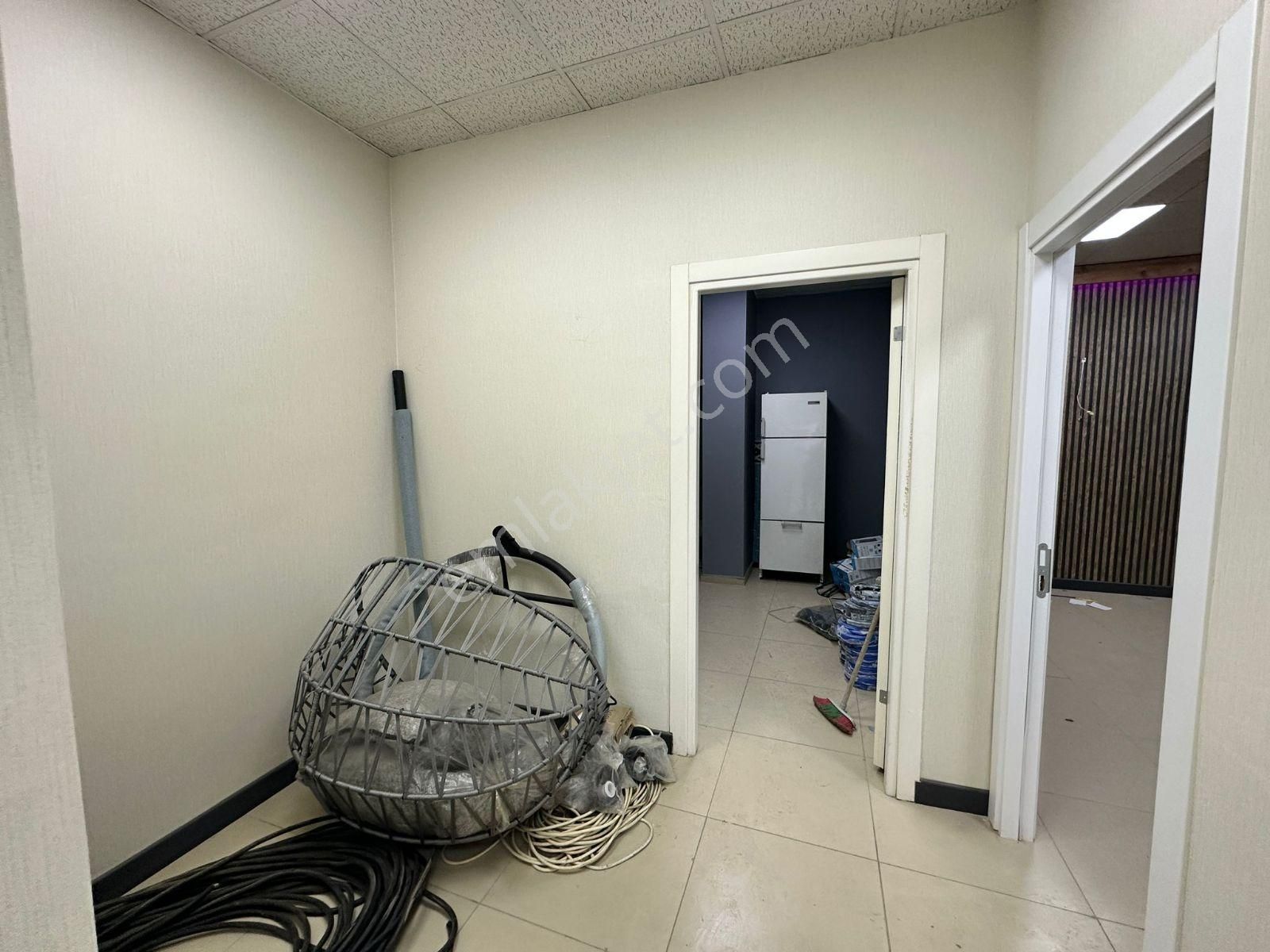 Tepeköy Çarşı İçinde Takasa Açık Dükkan - Görsel 17