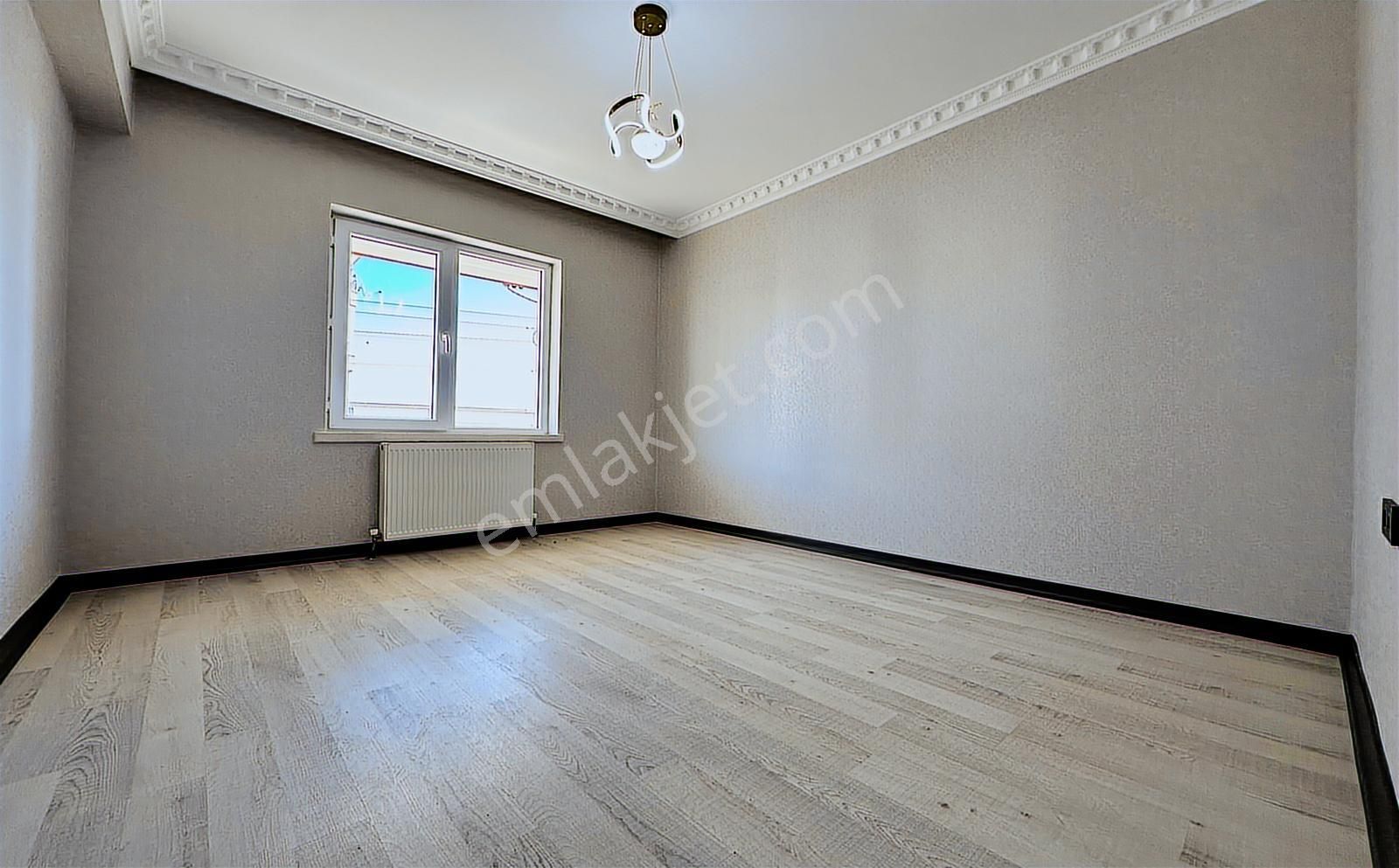 Keçiören Karakaya'da Cadde Yakını Masrafsız Katta 3+1 Daire - Görsel 12