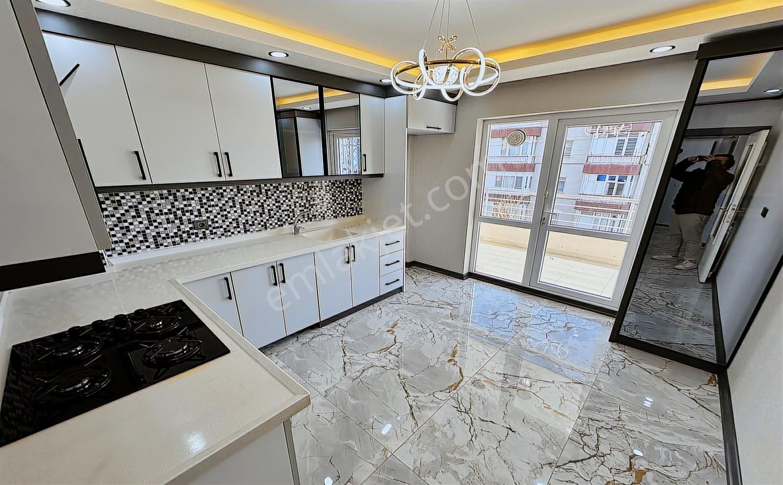 Keçiören Karakaya'da Cadde Yakını Masrafsız Katta 3+1 Daire - Görsel 14